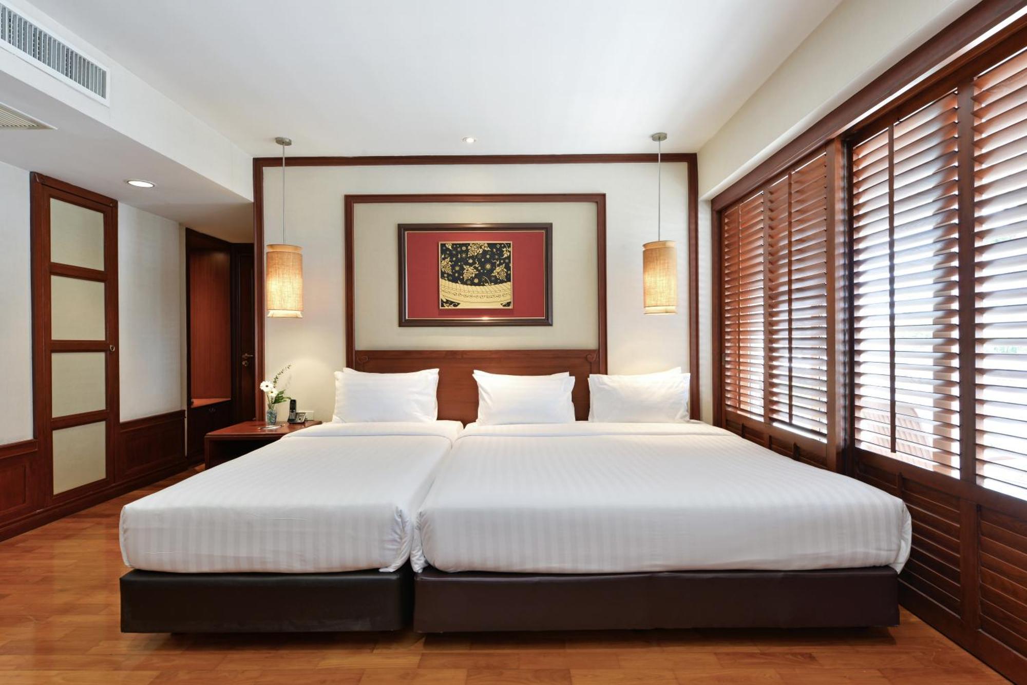 Centre Point Sukhumvit Thong-lo 4*