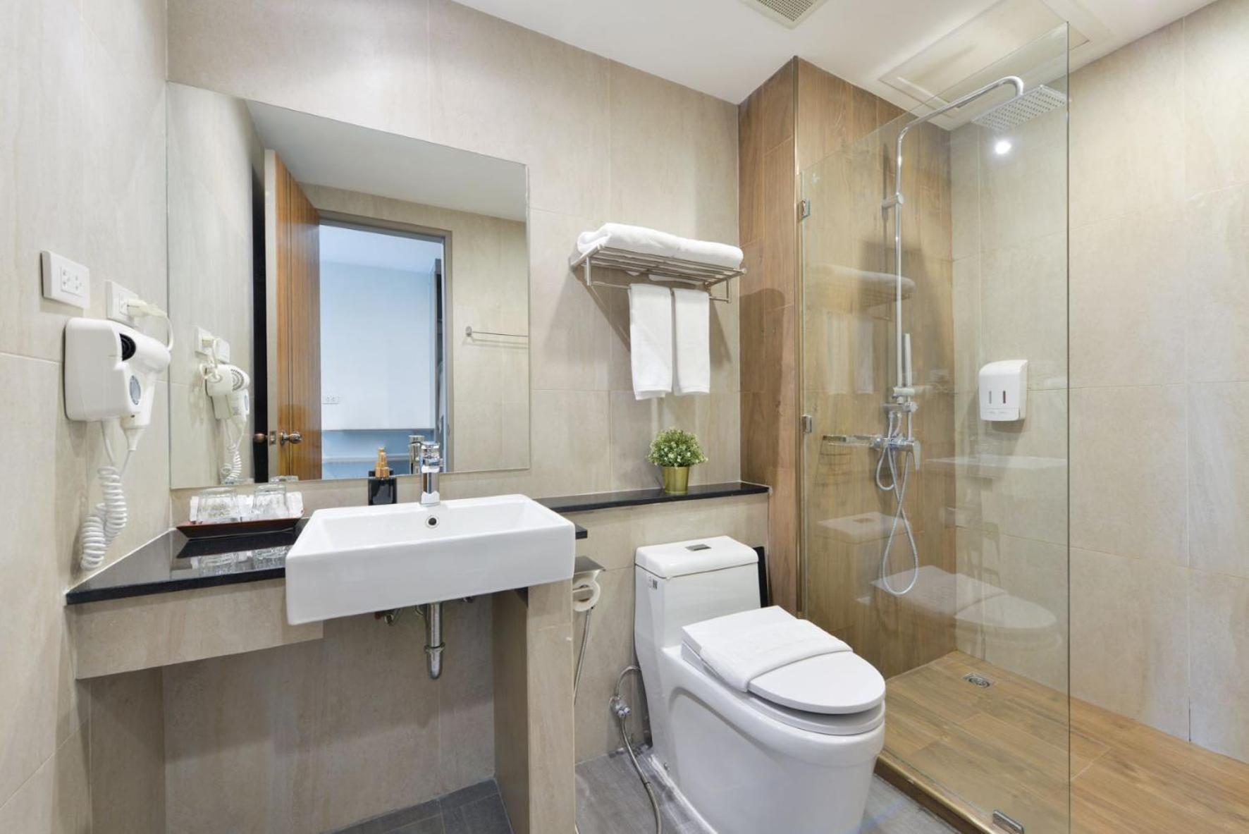 Bedever Boutique - Bts Phra Khanong Hotel 3*