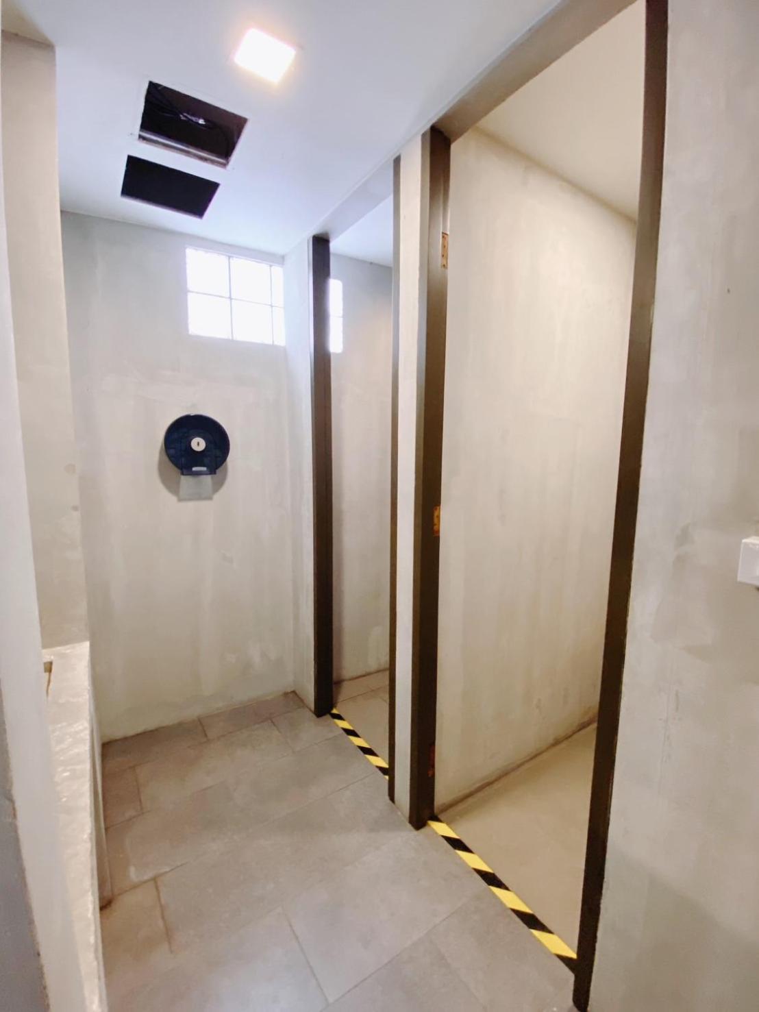 Go Silom Bts Surasak Bkk โกอินน์ สีลม Bts สถานีสุรศักดิ์ X Apartment