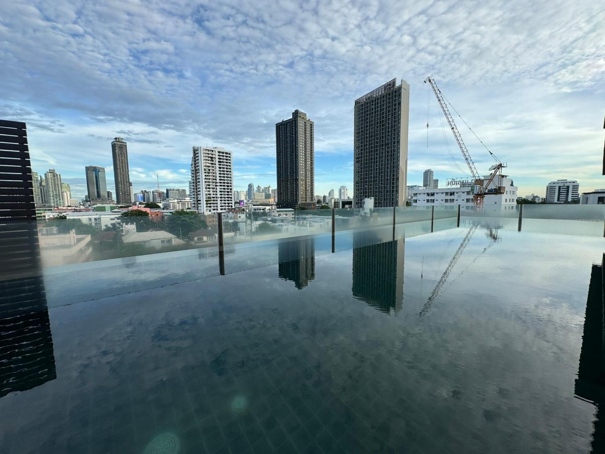 W8 2 Plus Bedroom Luxury Private Floor Penthouse In Central Bkk Apartment