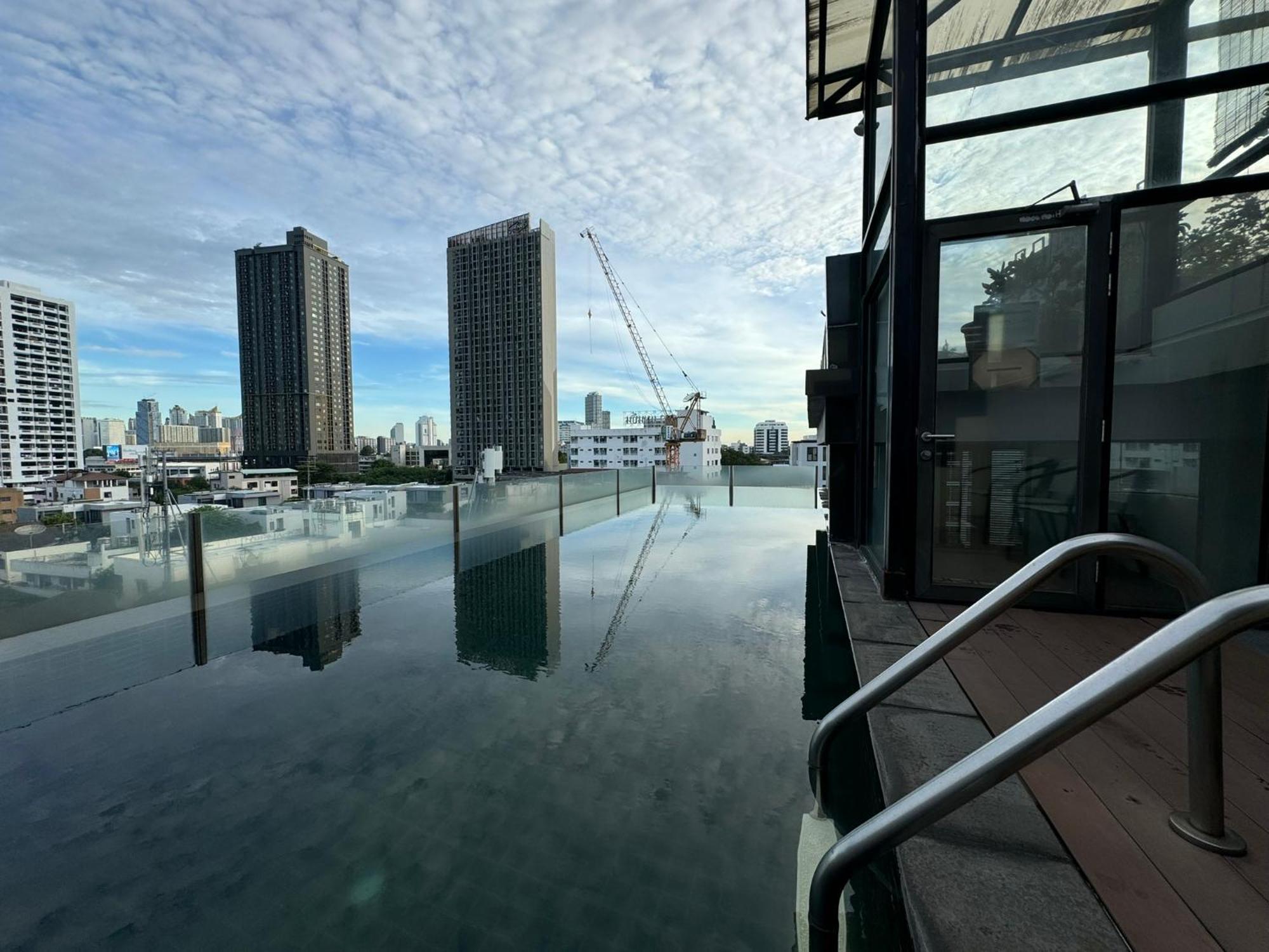 W8 2 Plus Bedroom Luxury Private Floor Penthouse In Central Bkk