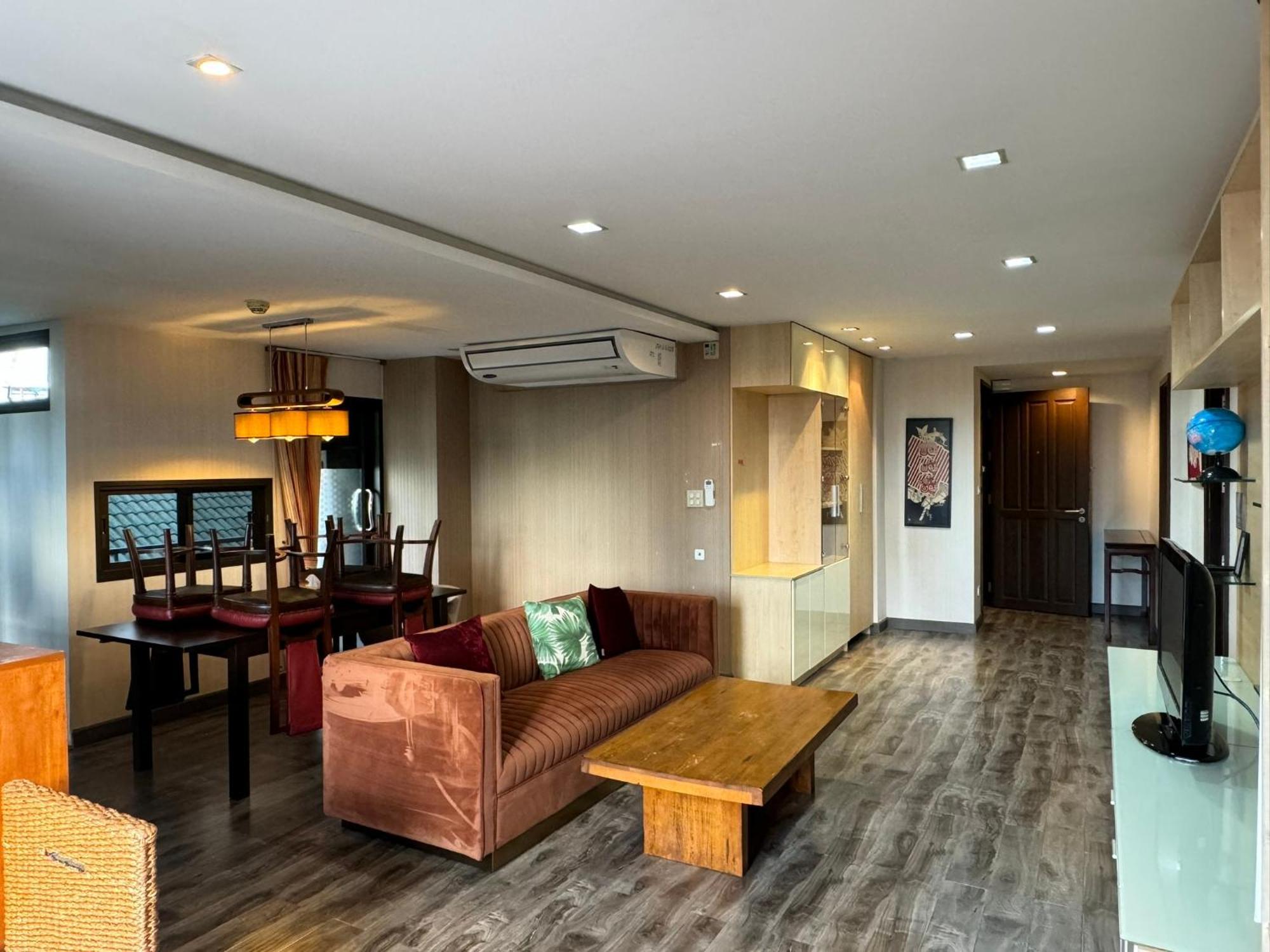 W8 2 Plus Bedroom Luxury Private Floor Penthouse In Central Bkk Apartment *