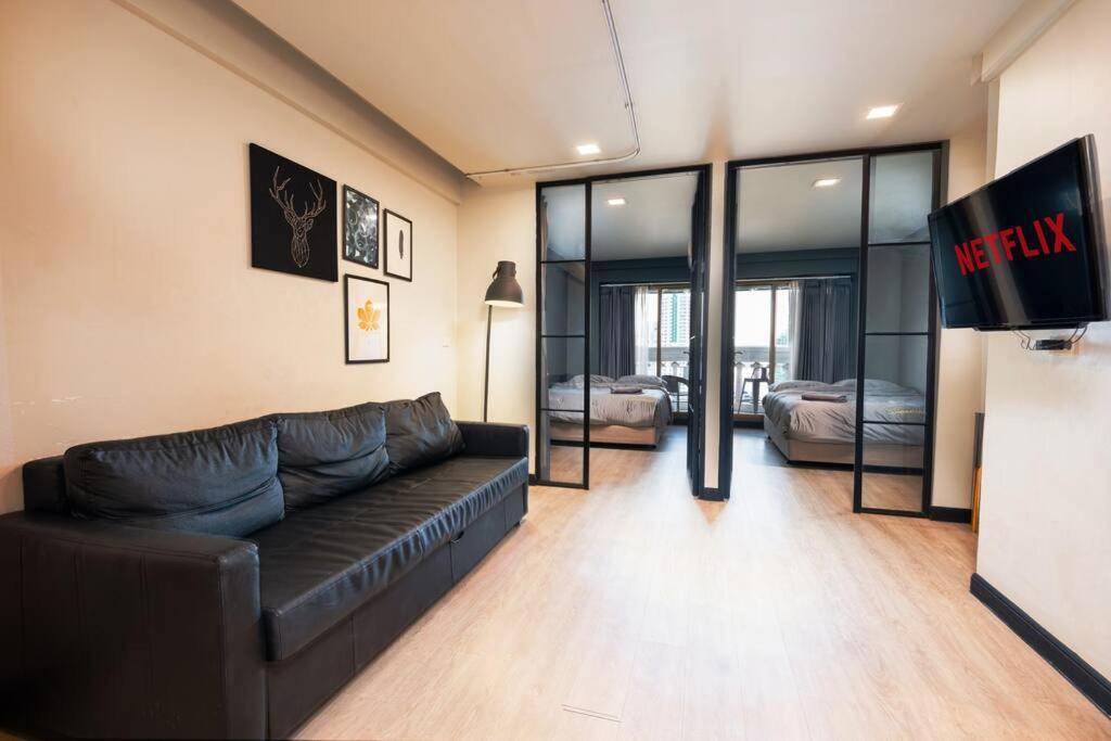 Bangrak Netflix 2 Bedroom 31fl View Bangkok