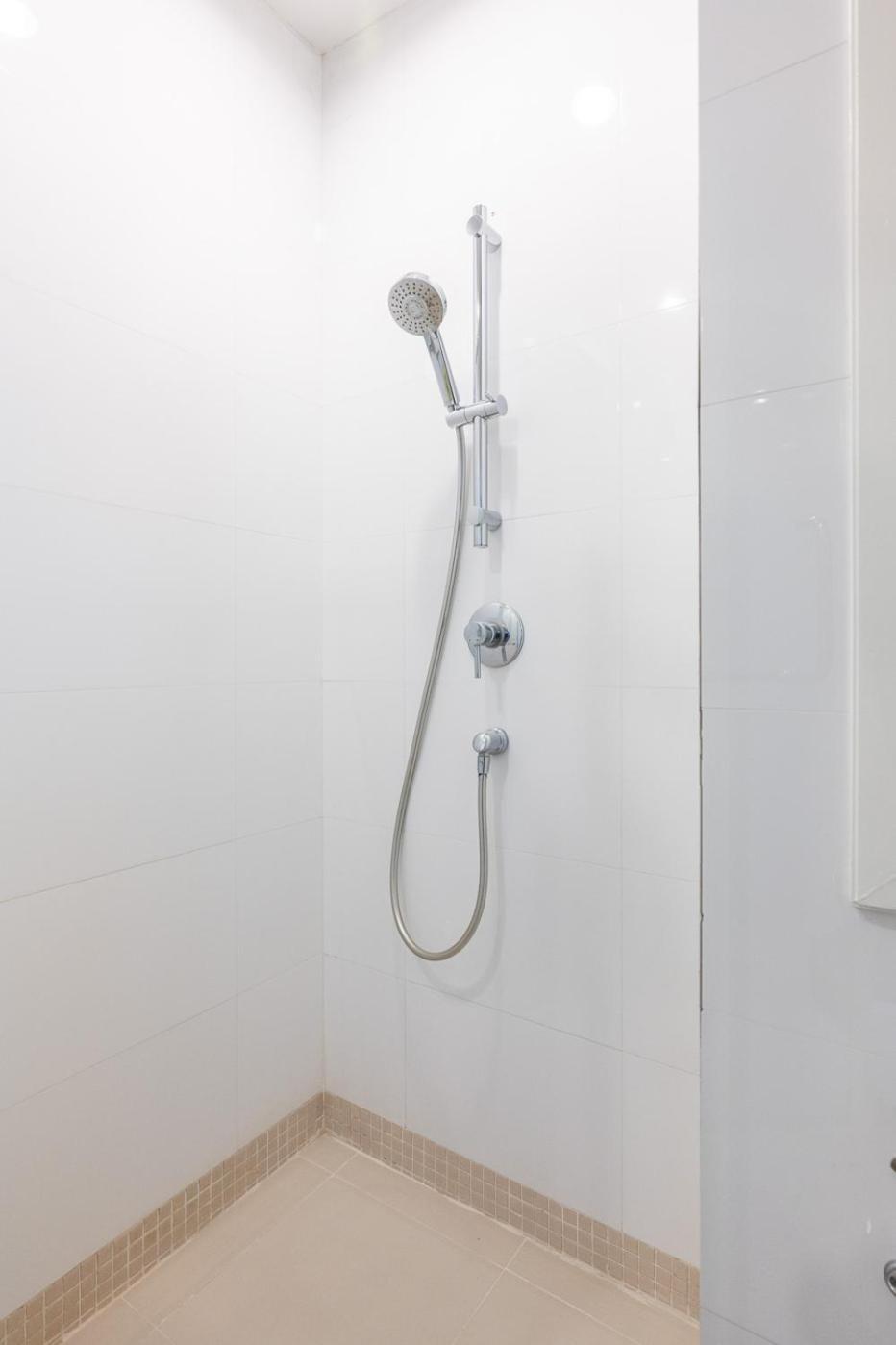 Bts Phromphong Sukhumvit 24 Family 2 Bedroom 2 Bathroom Apartment Bangkok