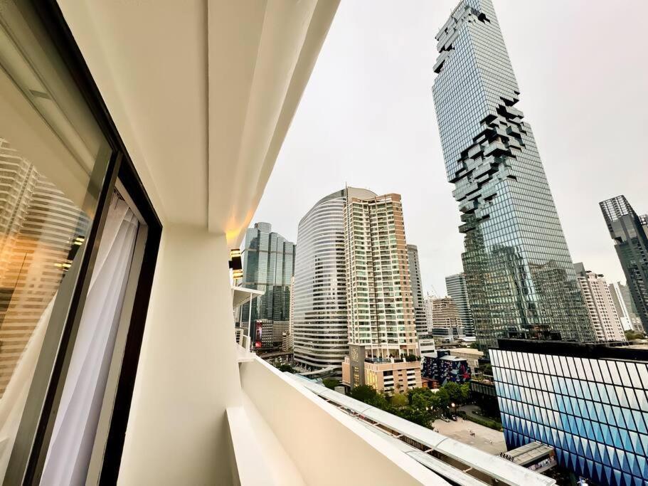 Apartment City Skyline Views 2-bed 2-bath, Center Of Silom *