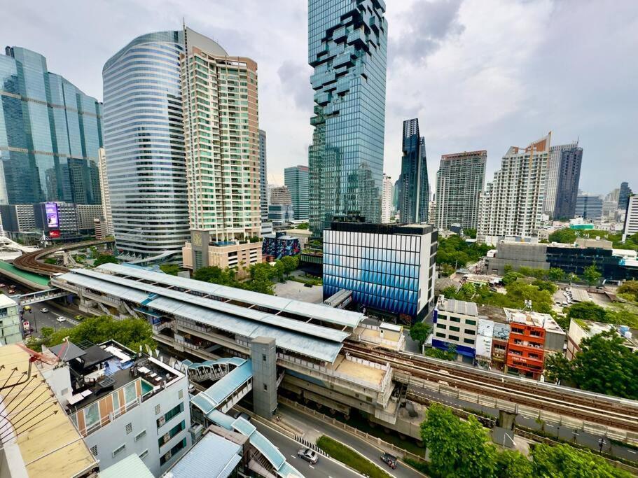 Apartment City Skyline Views 2-bed 2-bath, Center Of Silom *