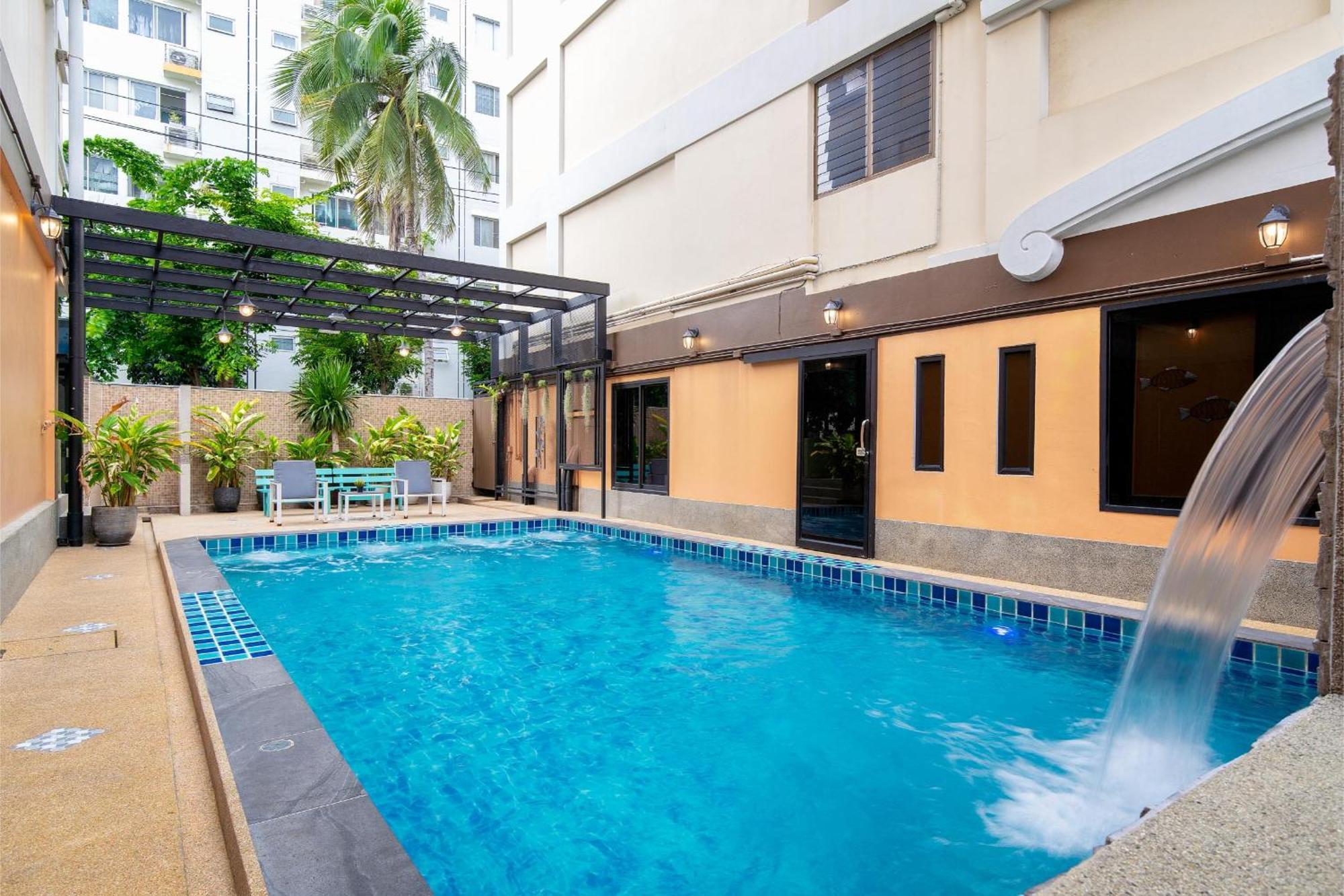 P-park 3* Bangkok