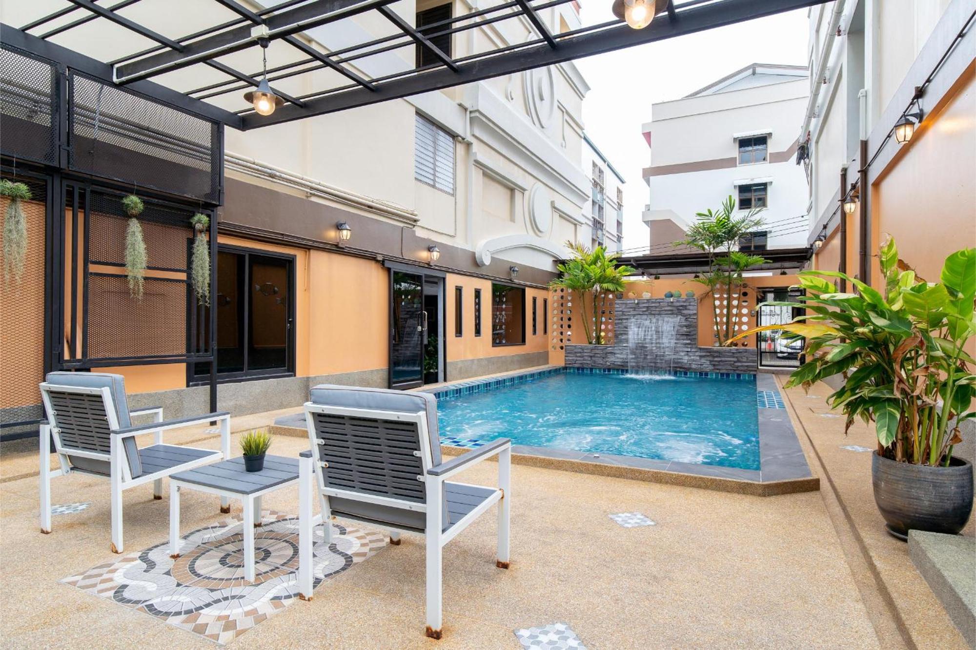 P-park Hotel