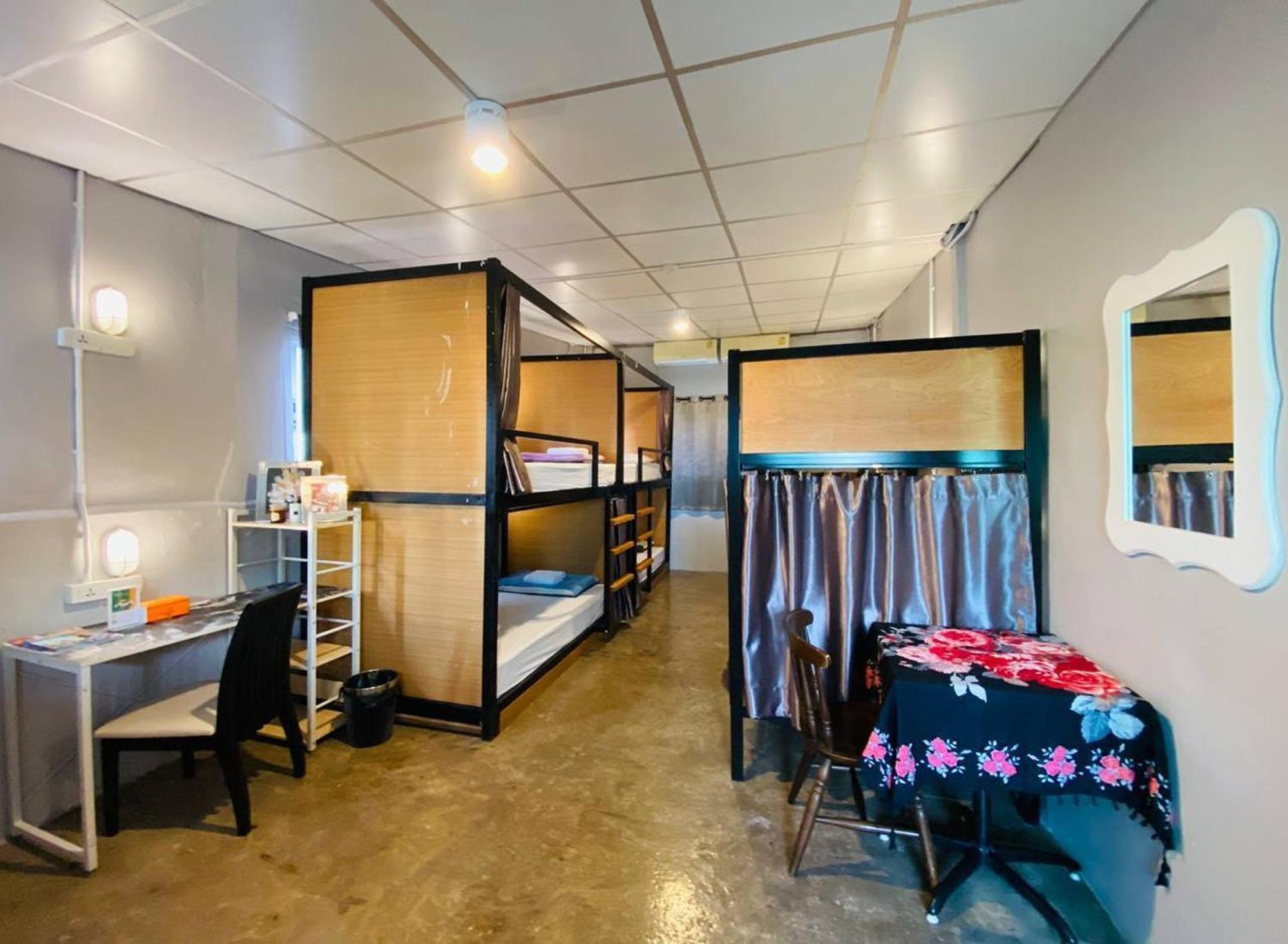 Hostel Lemon Siam Petchaburi Road
