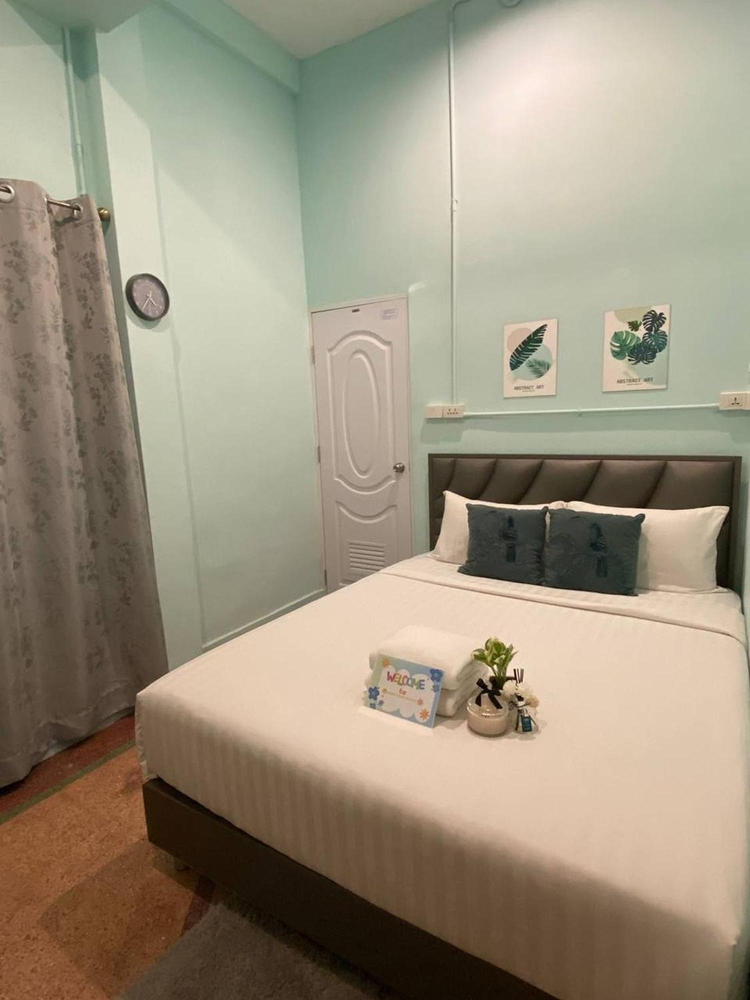Lemon Siam Petchaburi Road Hostel *