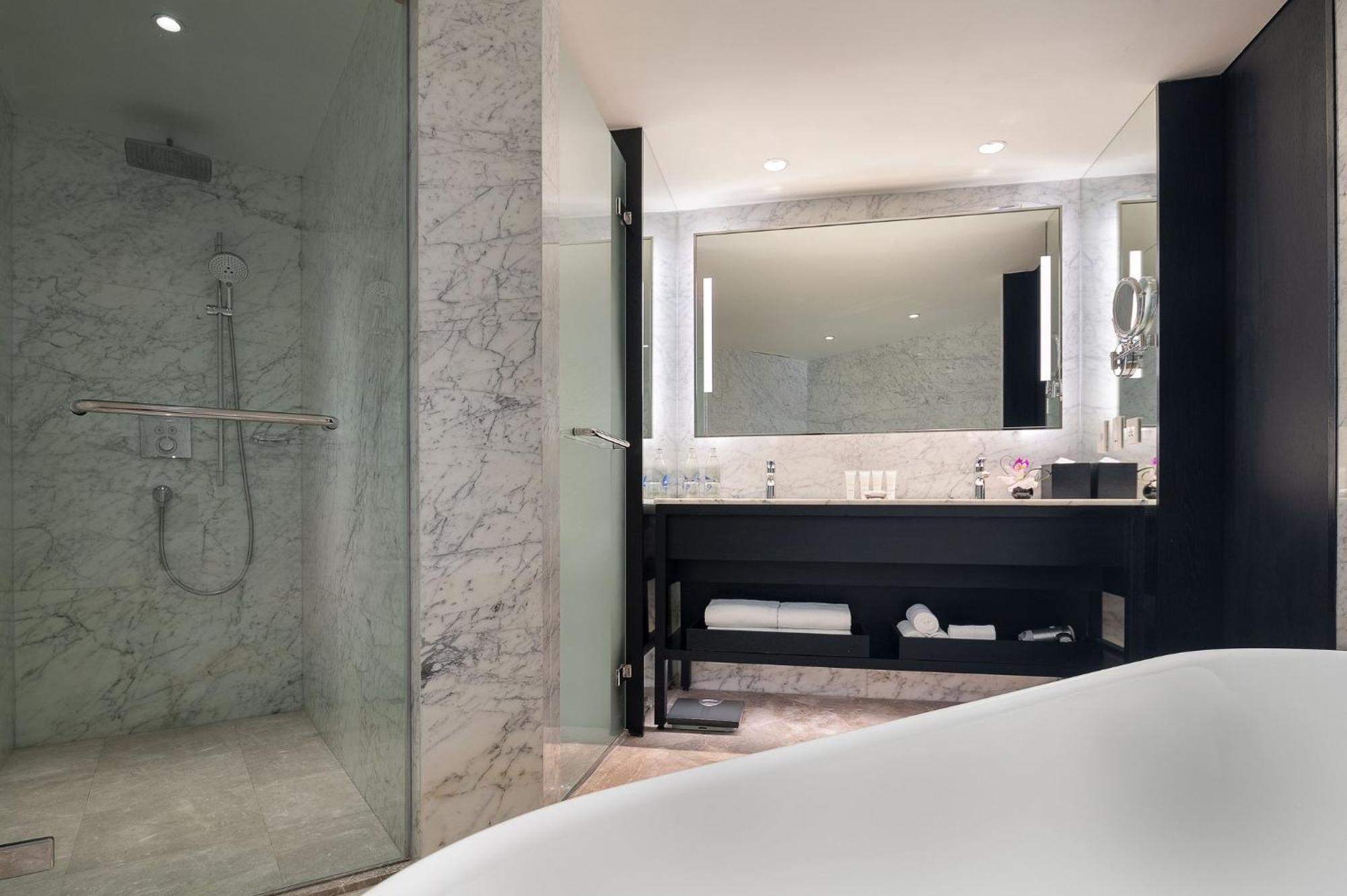 Crowne Plaza Lumpini Park By Ihg