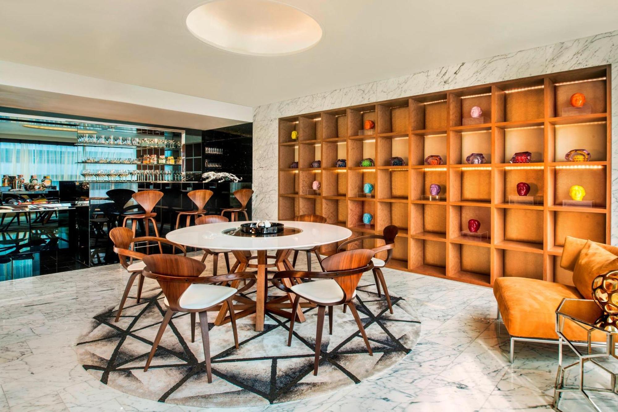 W Hotel 5*