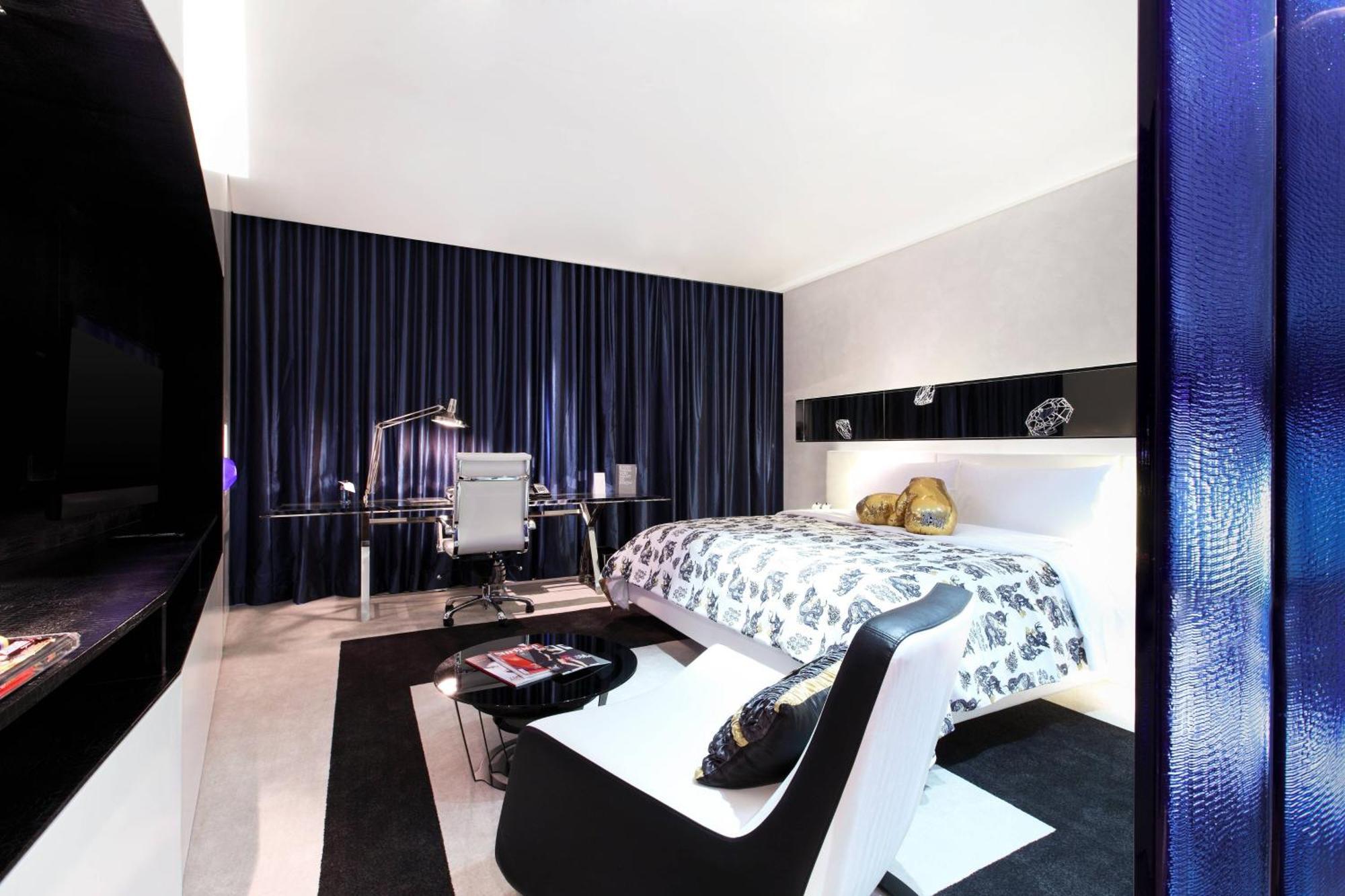 Hotel W 5*