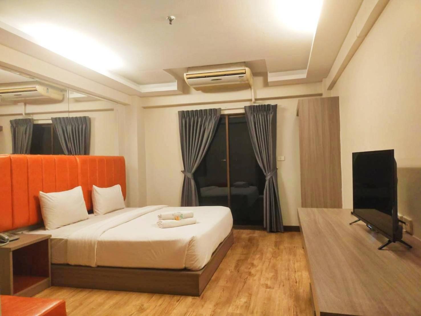 Hotel Tara Bangkok