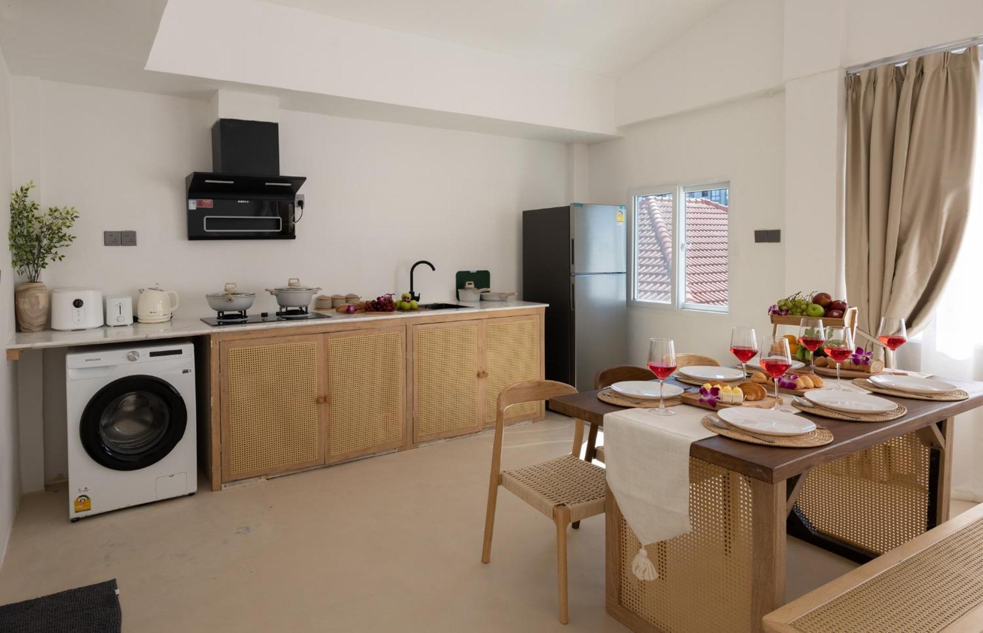 Ratchada Retreat Boutique Apartment