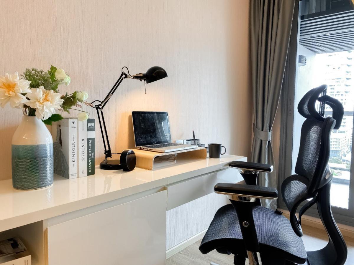 Upscale Living 1br - Ultra Fast Wifi - Phrom Phong Apartment Bangkok