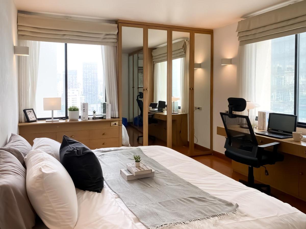 Luxury Modern 2br 145 Sqm - Bts Asok - Ultra Fast Wifi Apartment