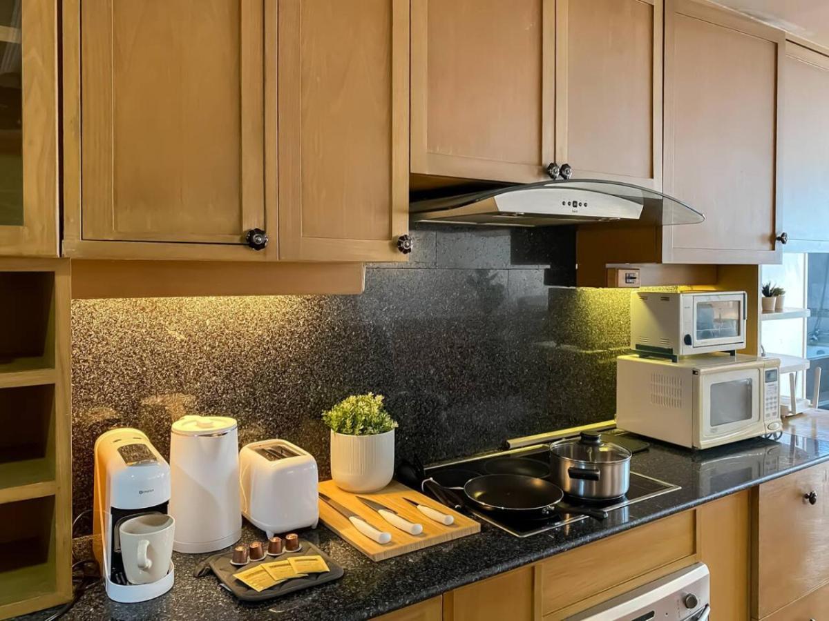 Luxury Modern 2br 145 Sqm - Bts Asok - Ultra Fast Wifi Apartment