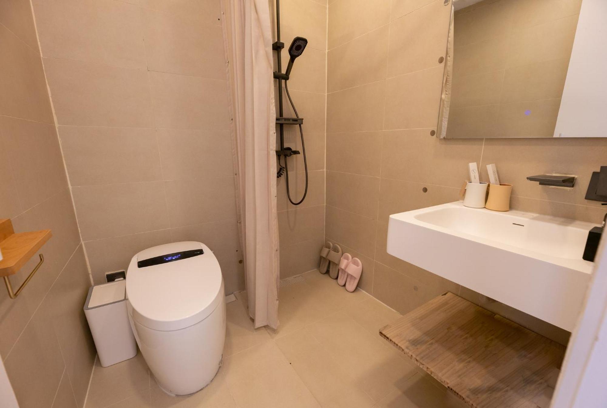 Ratchada Retreat Boutique Apartment Bangkok