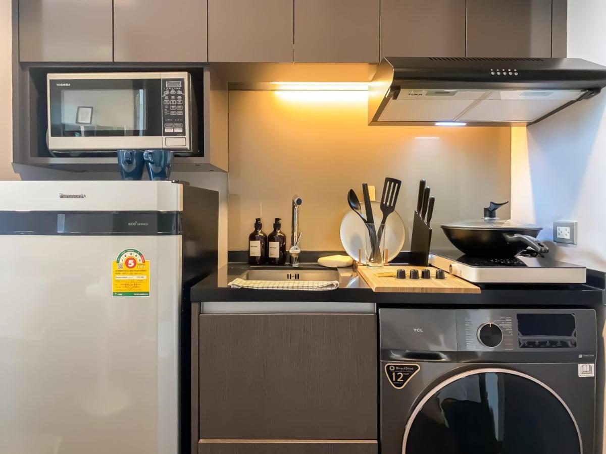 Stylish Riverview 1br - Ultra Fast Wifi - Phrom Phong Apartment *