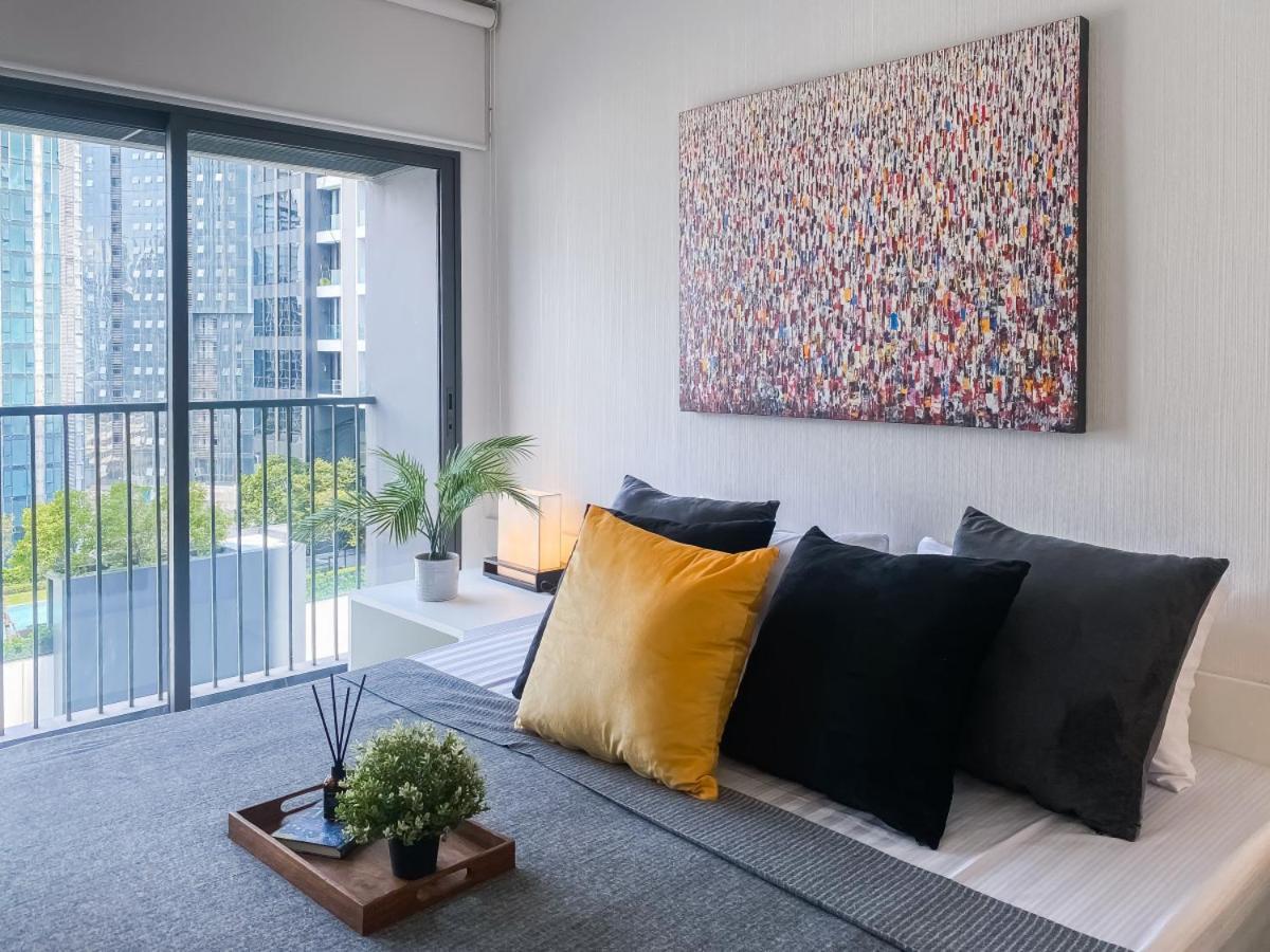 Deluxe 1br Ultra Fast Wifi Bts Thong Lor Apartment Bangkok