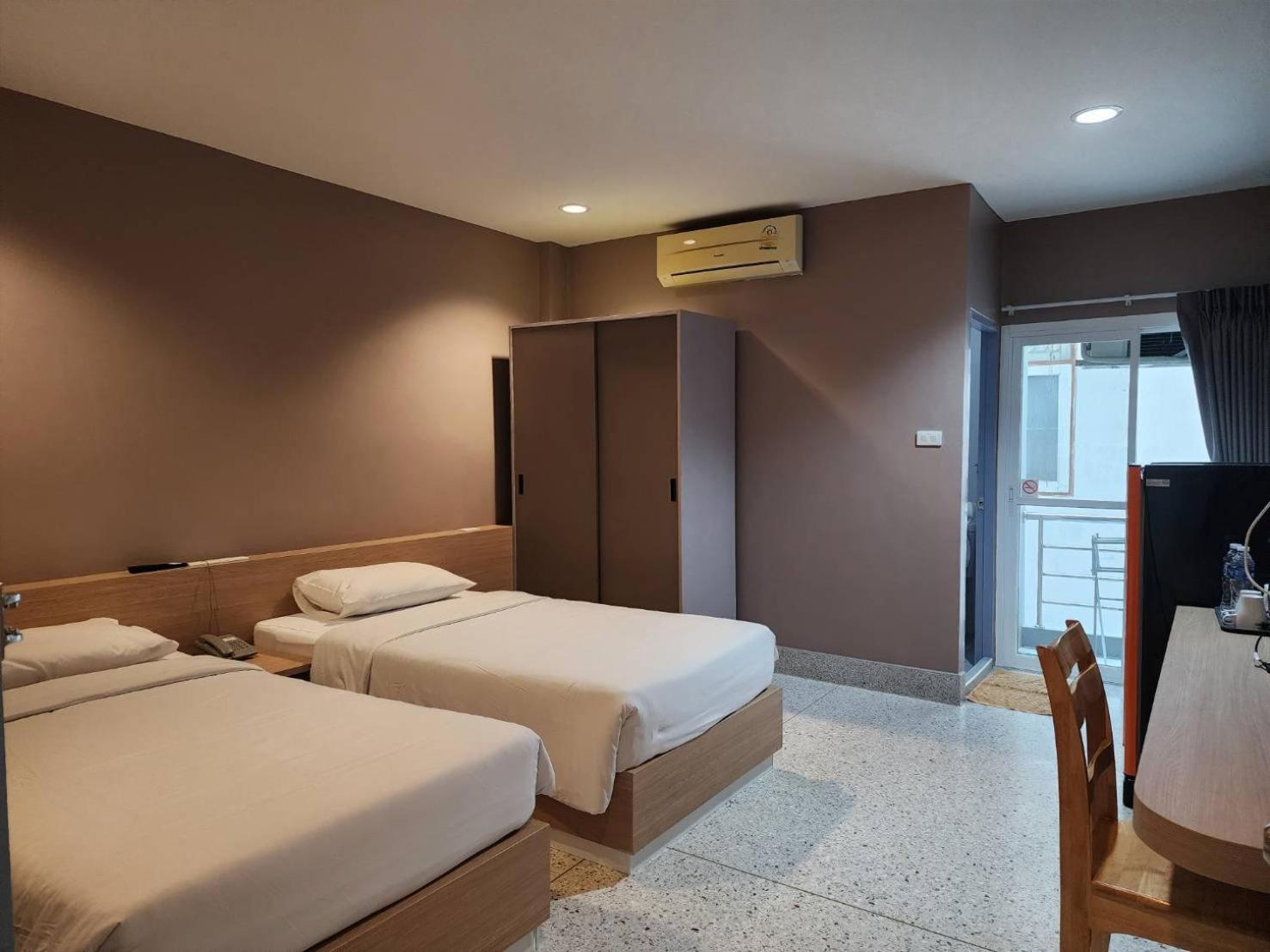 Hotel The Fifth
