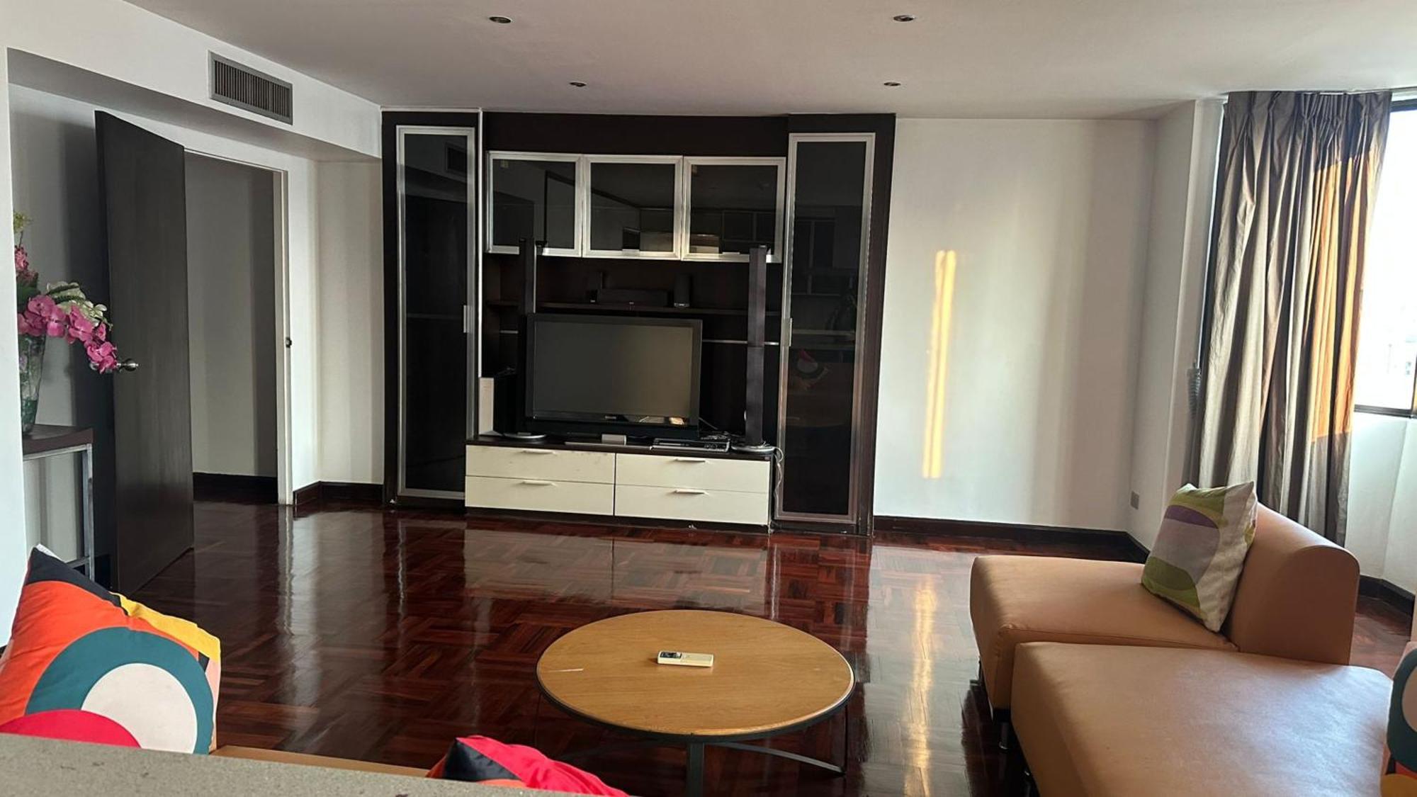 Apartment Direct At Omni Complex, Nana Bangkok