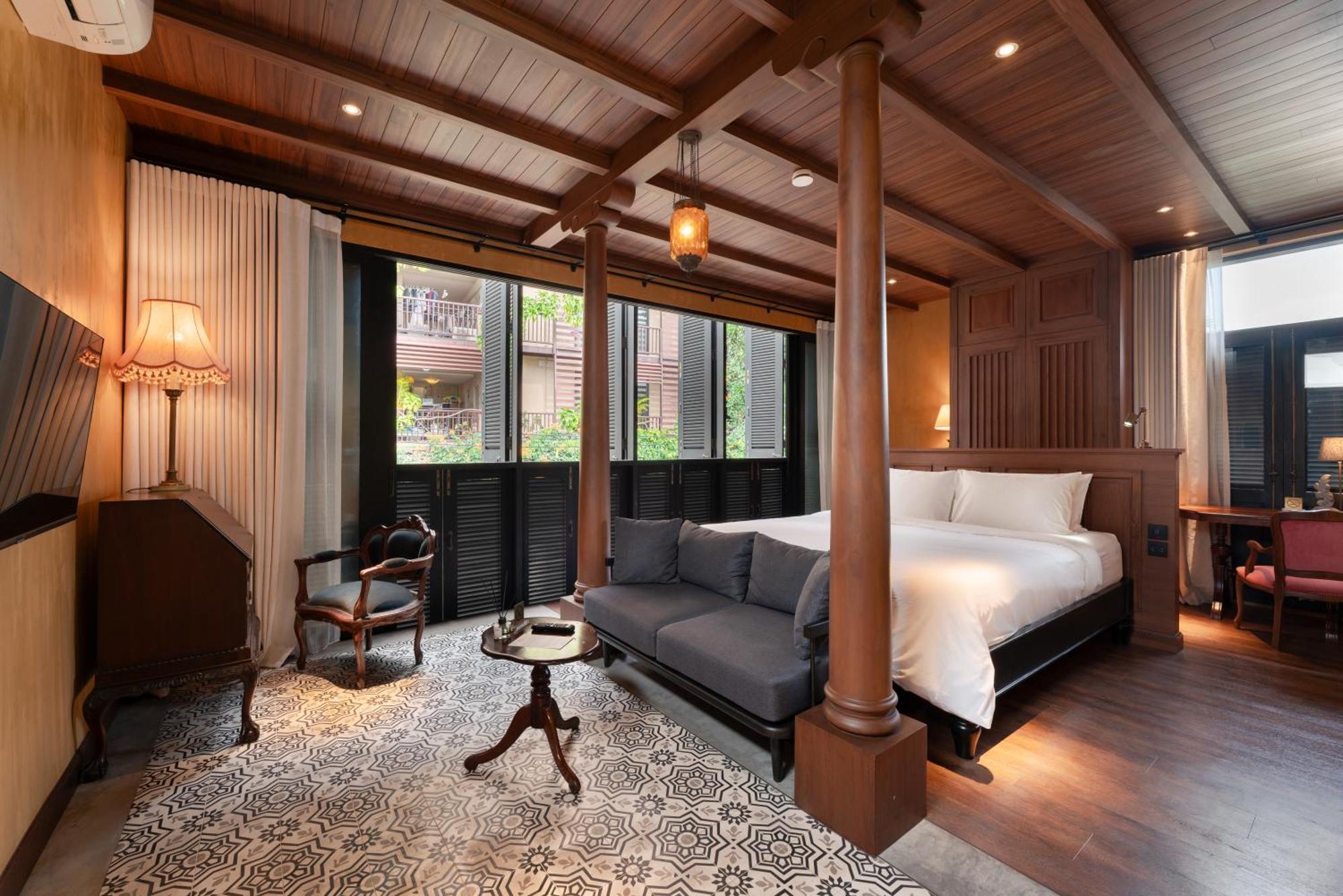 Wanyu Mansion - Boutique Mansion, Sukhumvit 63 Homestay