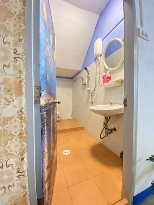 Villa 曼谷市中心6卧室3卫舒适联排别墅 *