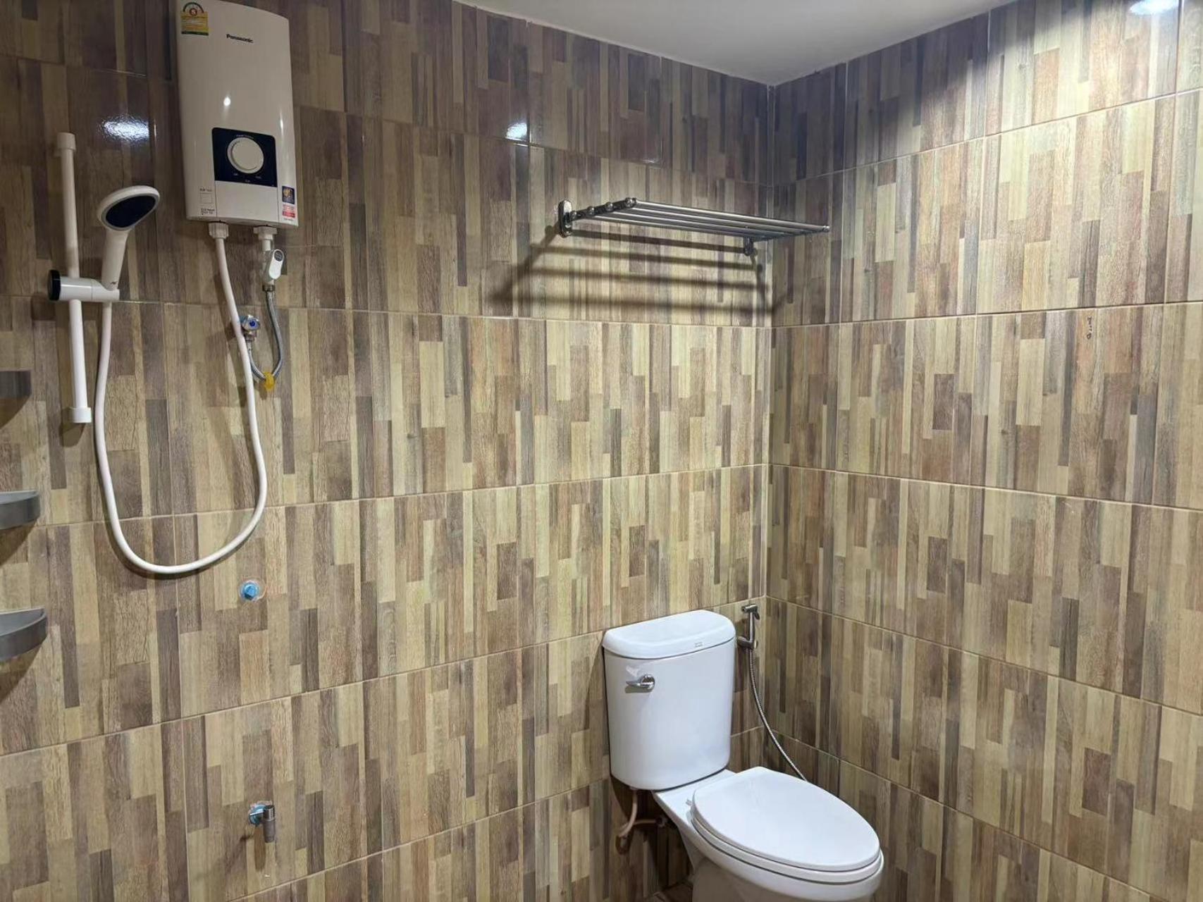 Apamet Sukhumvit 55 Hotel *