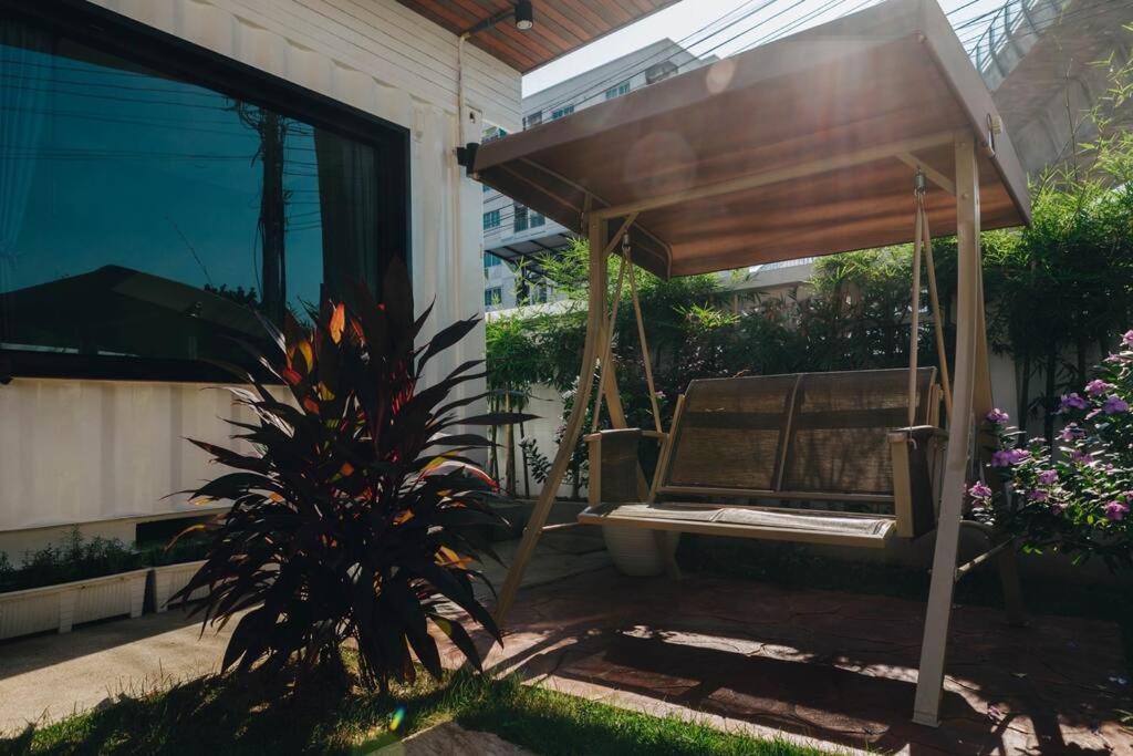 浪漫花园的两卧民宿 独立庭院 近mrt 3 Holiday home Bangkok