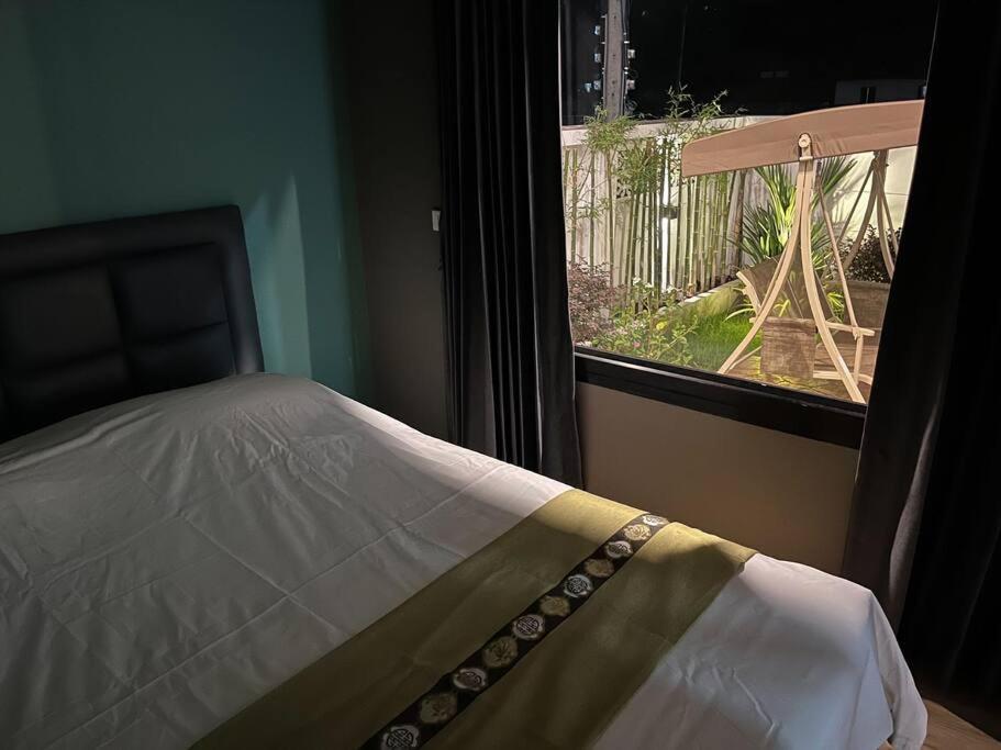 Holiday home 浪漫花园的两卧民宿 独立庭院 近mrt 3