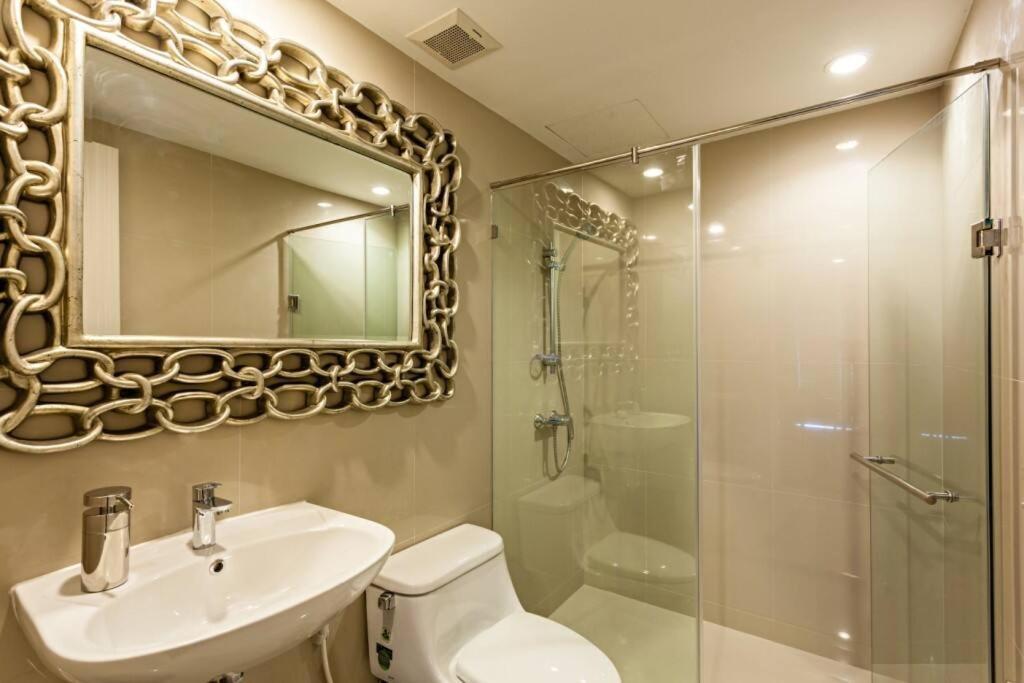 Sukhumvit 16 Townhouses, Inhome Luxury Residences Holiday home *