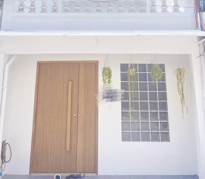 House 2rooms 3beds,mrt Rama9 Villa *