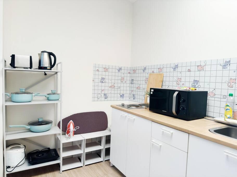 5br House 8beds, Ekkamai Bts 12mins Walk, 711, Shopping Mall * Bangkok