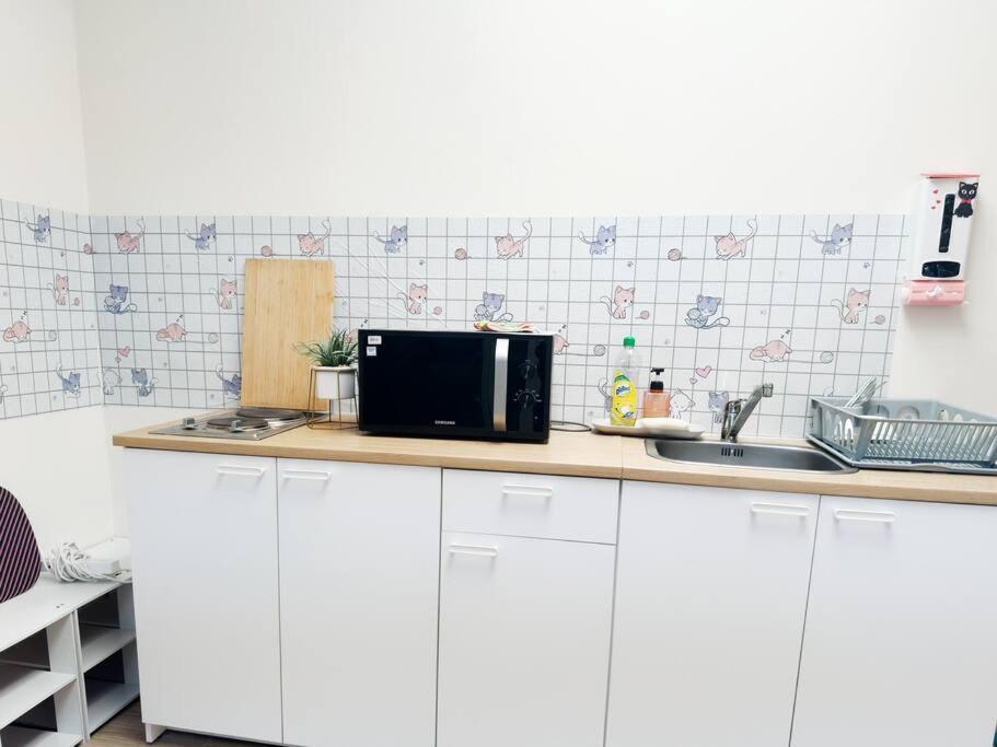 5br House 8beds, Ekkamai Bts 12mins Walk, 711, Shopping Mall