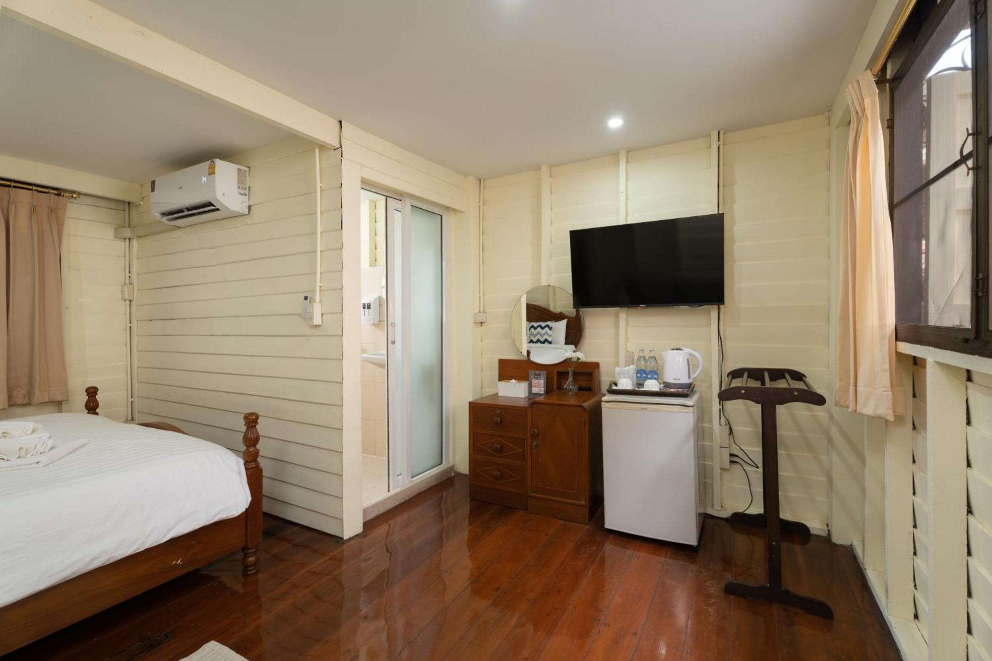 Bangphlat Hotel Bangkok