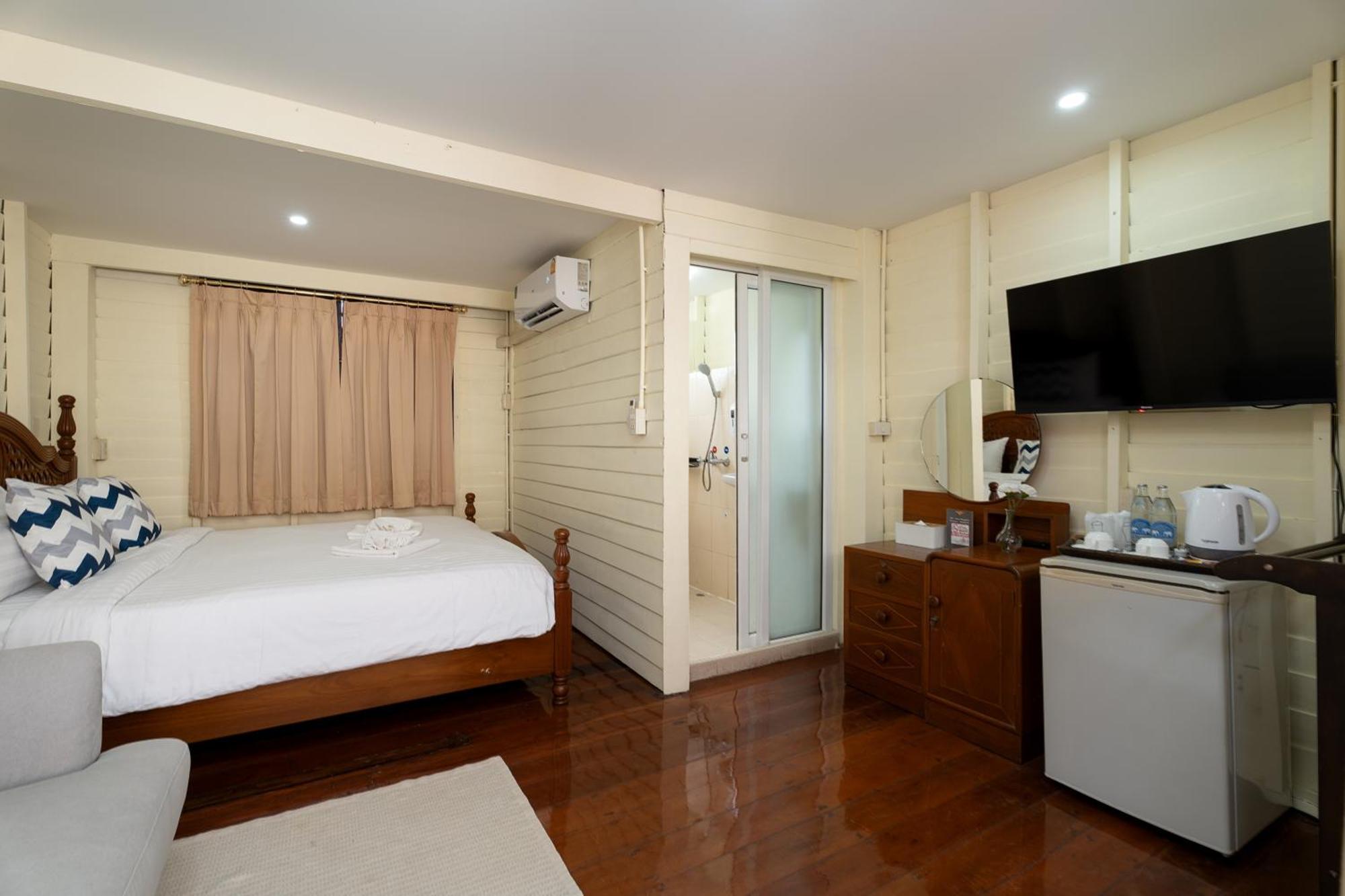 Bangphlat Hotel