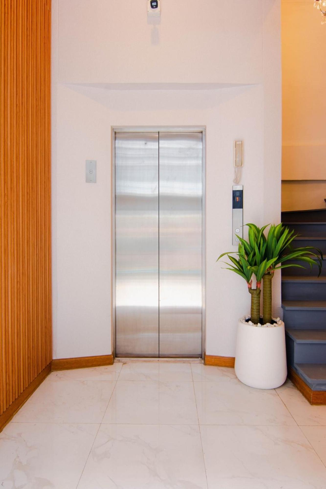 New Ekamai Thonglor Luxury Near 711, Bts, Mall Bangkok