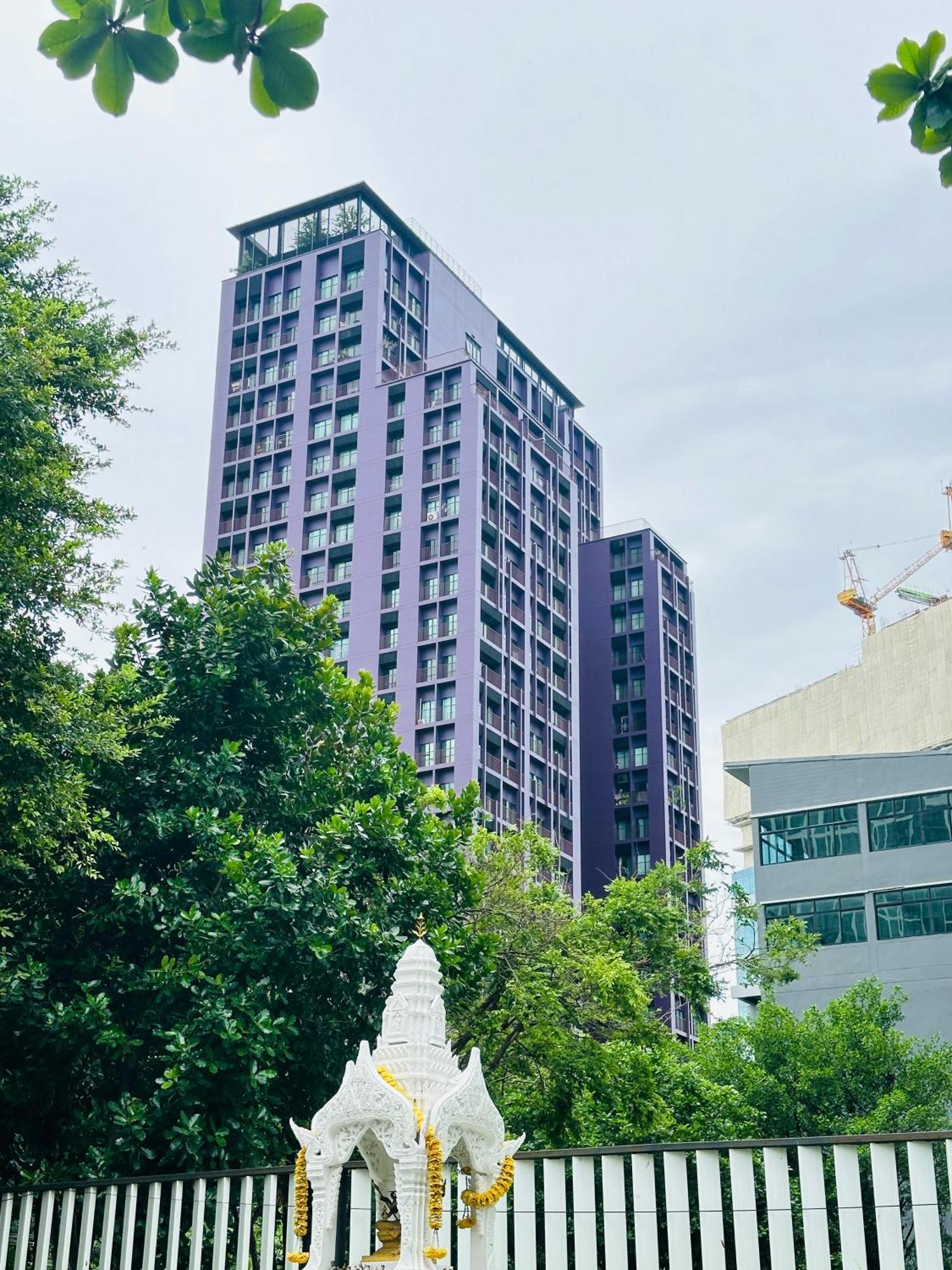 Apartment New Ekamai Thonglor Luxury Near 711, Bts, Mall *