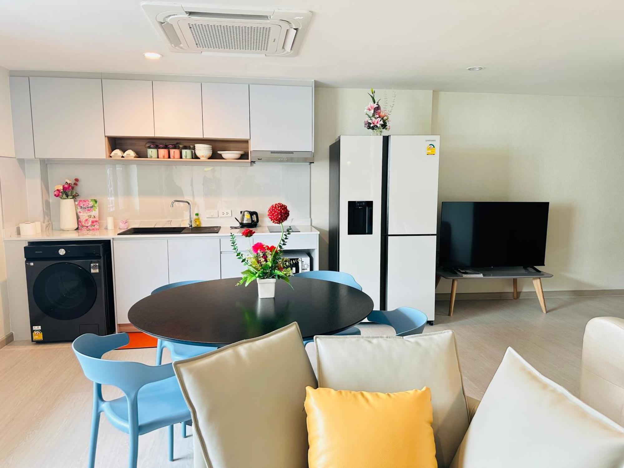 New Ekamai Thonglor Luxury Near 711, Bts, Mall Apartment Bangkok