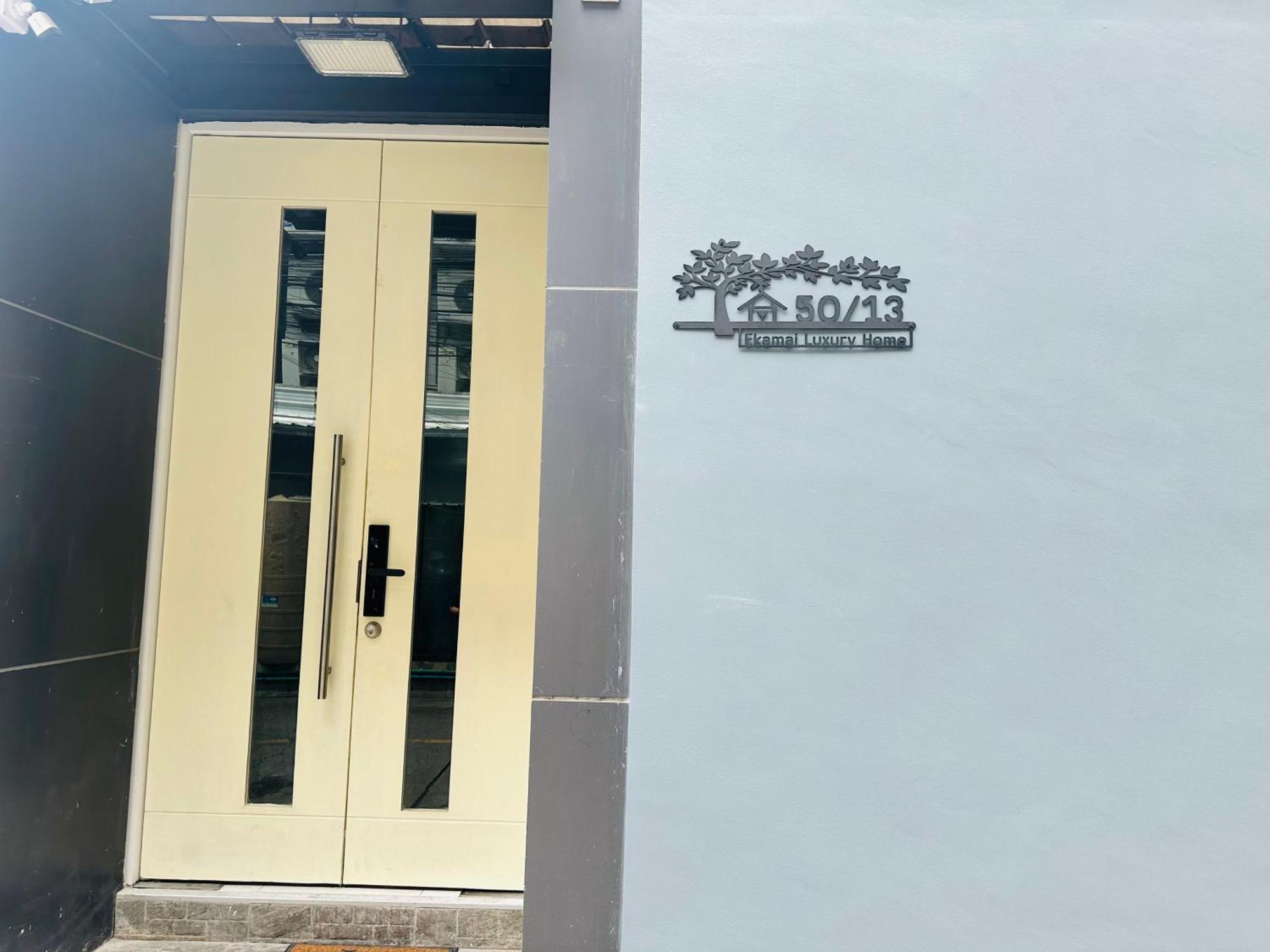 New Ekamai Thonglor Luxury Near 711, Bts, Mall Bangkok