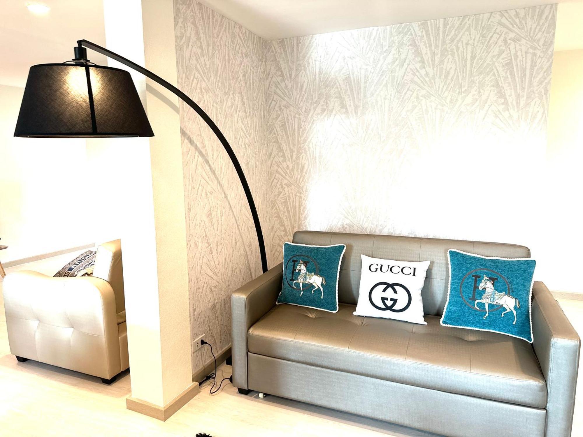 New Ekamai Thonglor Luxury Near 711, Bts, Mall Apartment Bangkok