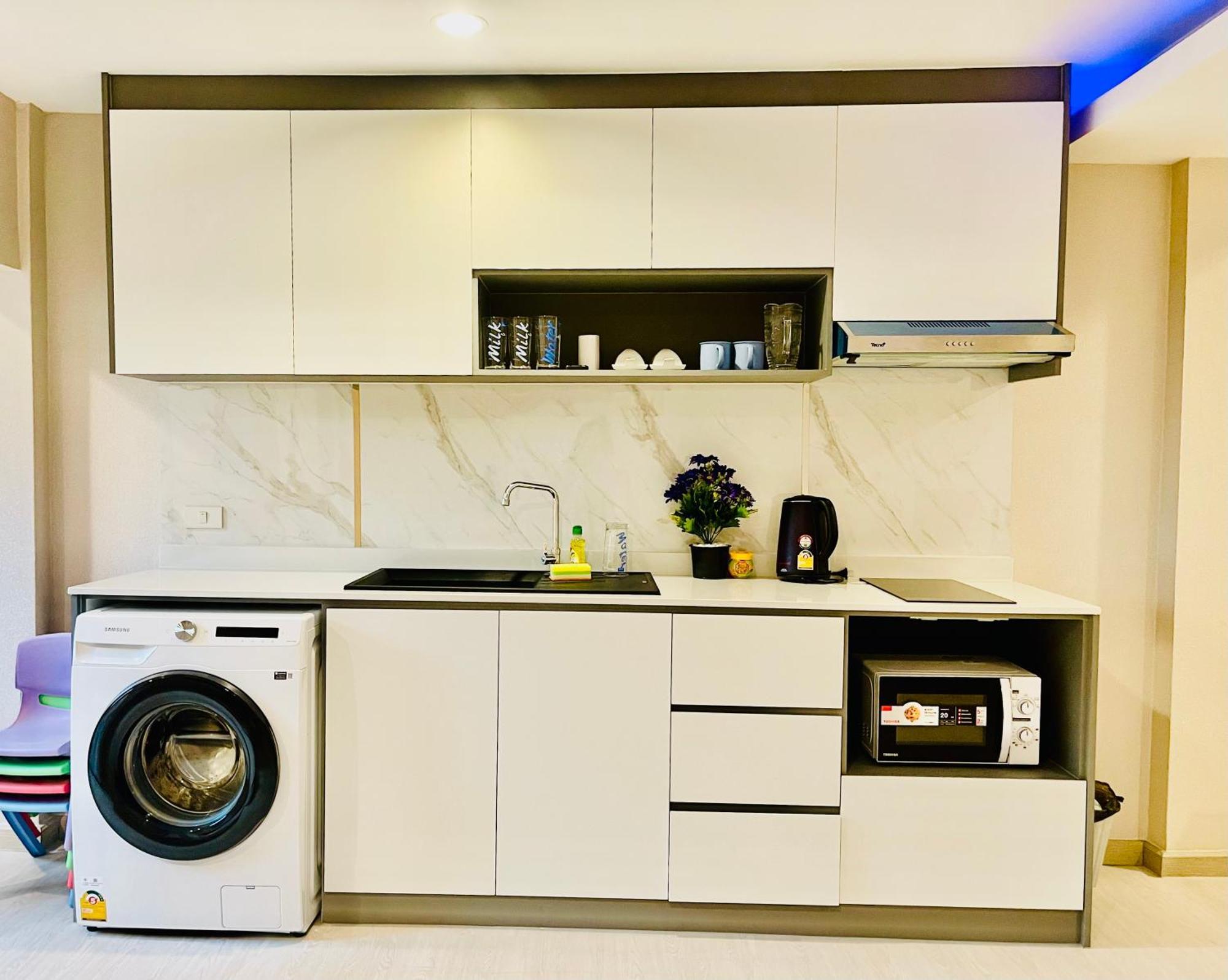 Apartment New Ekamai Thonglor Luxury Near 711, Bts, Mall Bangkok