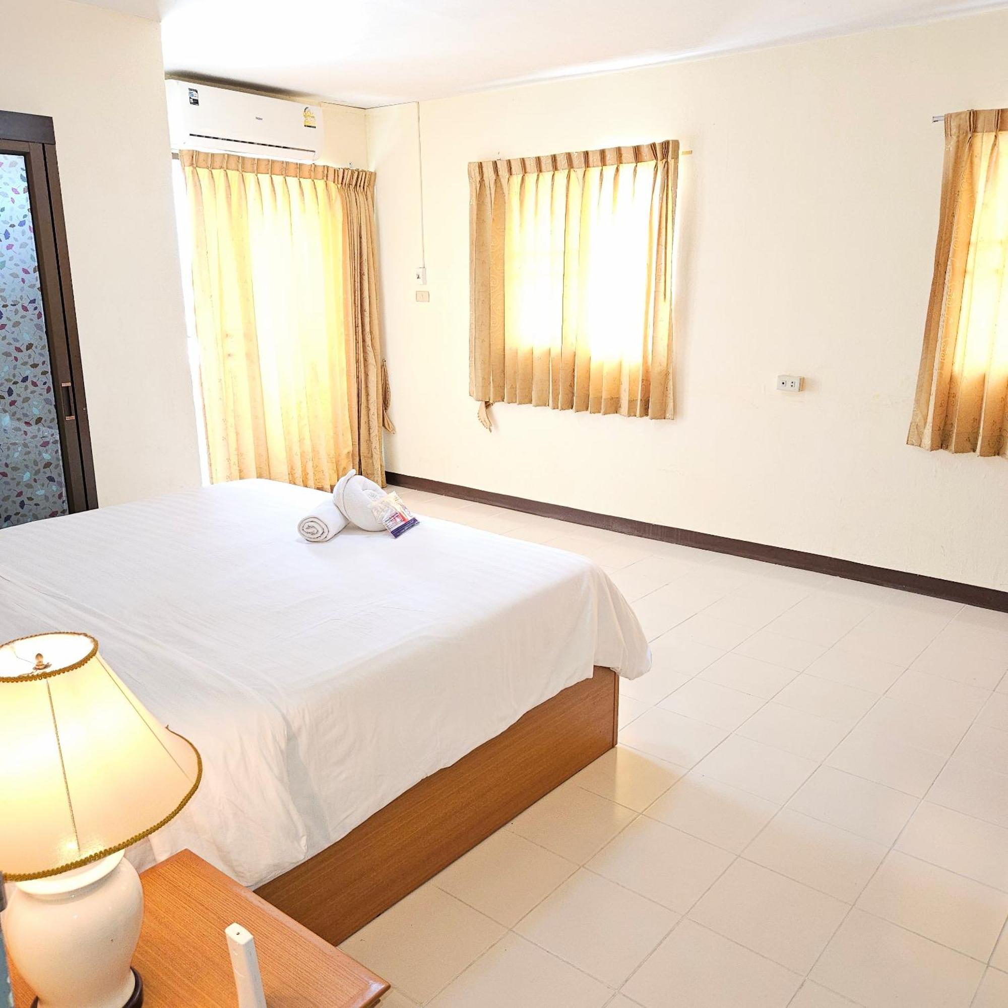 Sri Close Apartment Bangkok