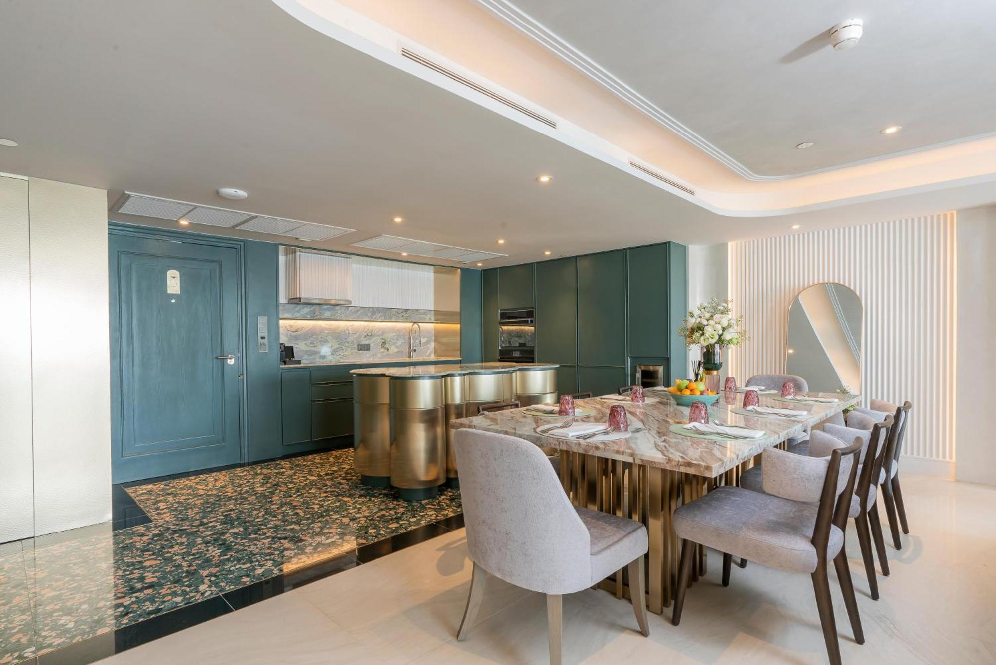 The Salil Riverside 5*