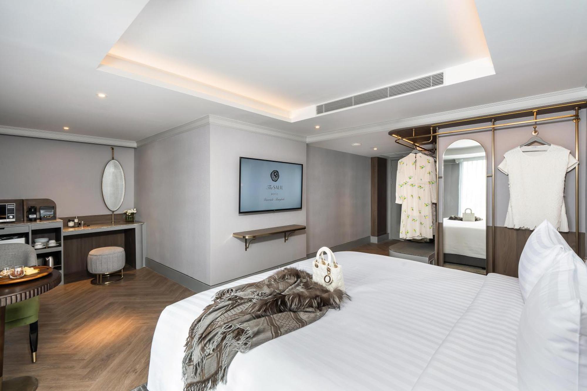 The Salil Riverside 5*
