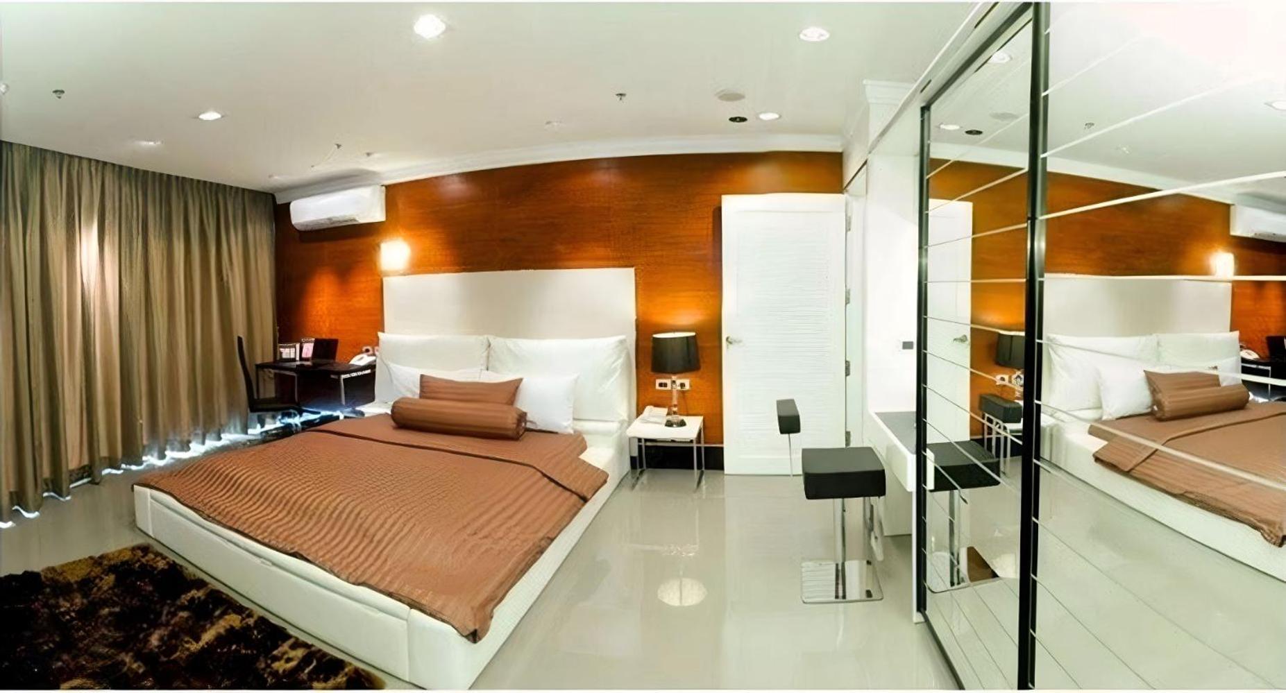 1million Dollar Lovely Large Asoke Mrt Bts Central Asoke * Bangkok