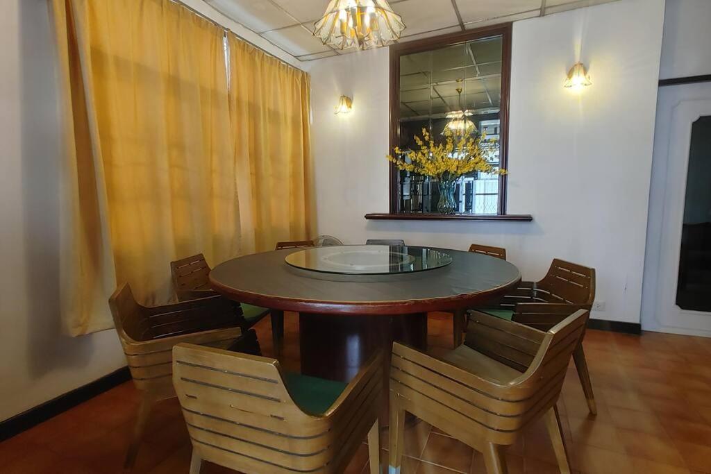 Holiday home 特具泰国风格大花园独栋别墅 订三晚以上提供免费10座车接机一次 *