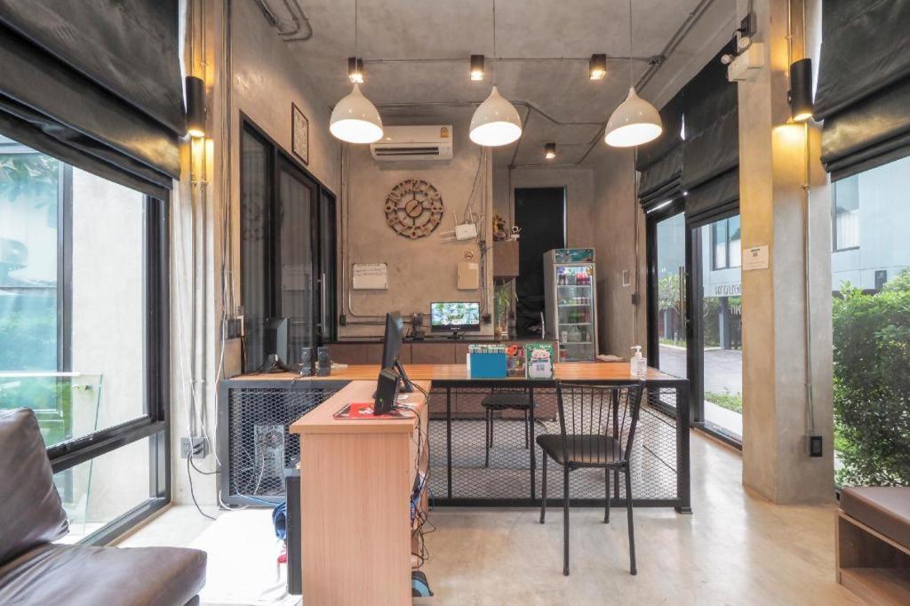 Hotel Oyo 75368 Demadre
